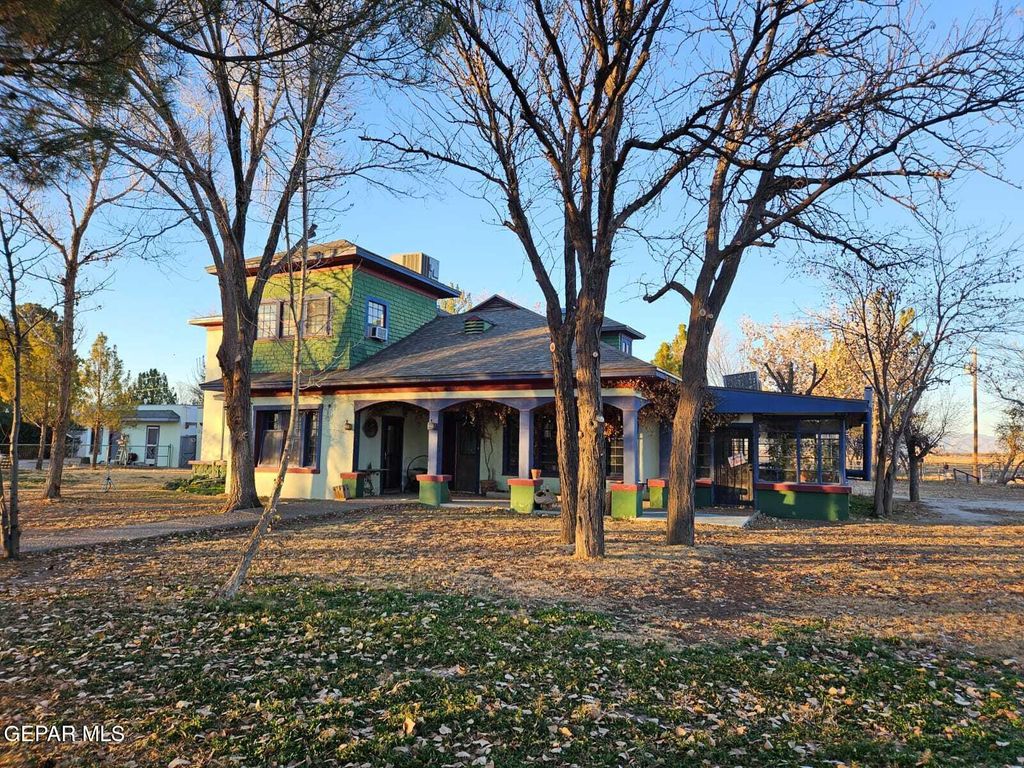 Photo of 7017 McNutt Road, Anthony, NM 88021 (MLS # 943137)