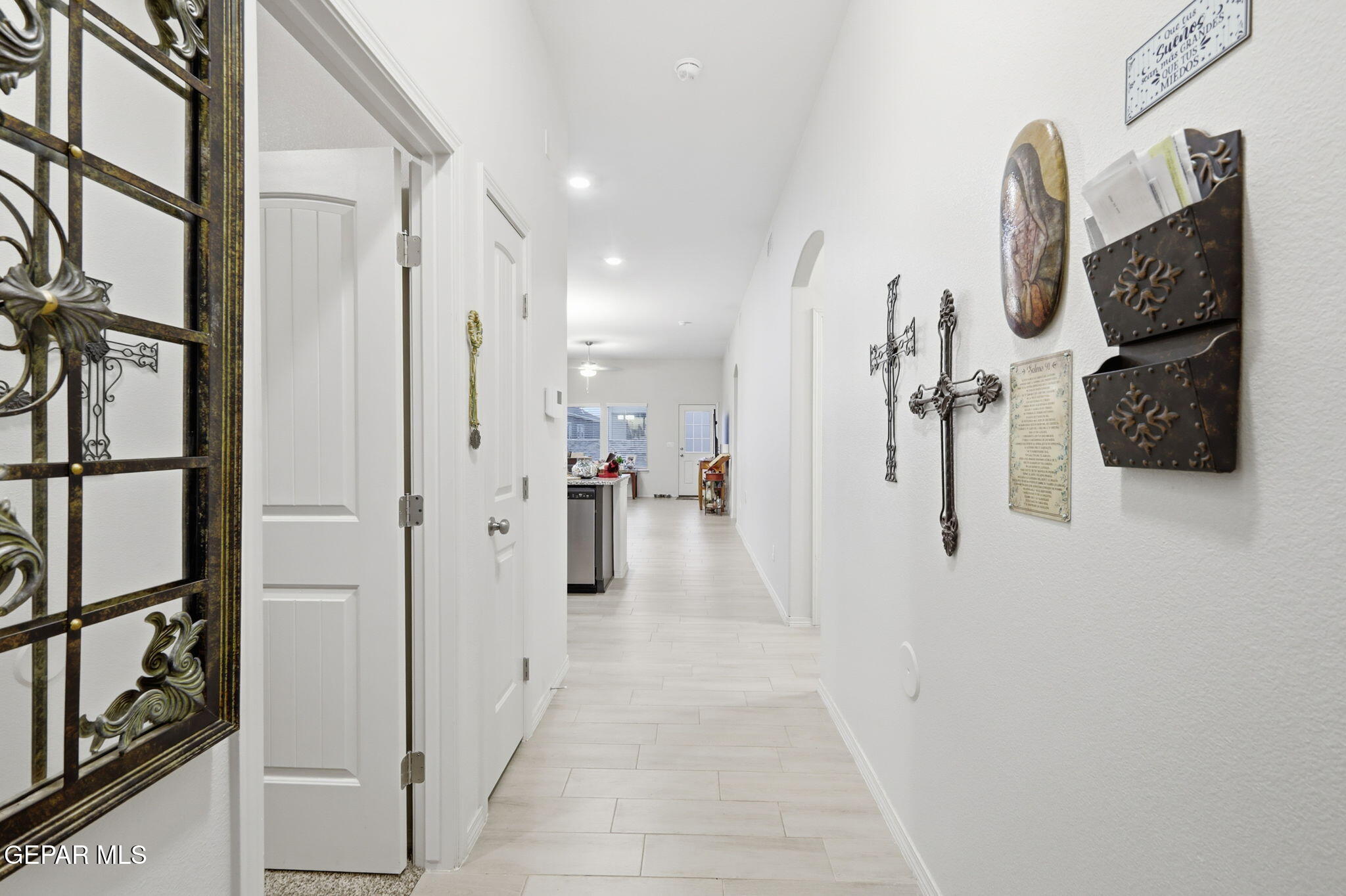 15165 COMPOSITION Avenue