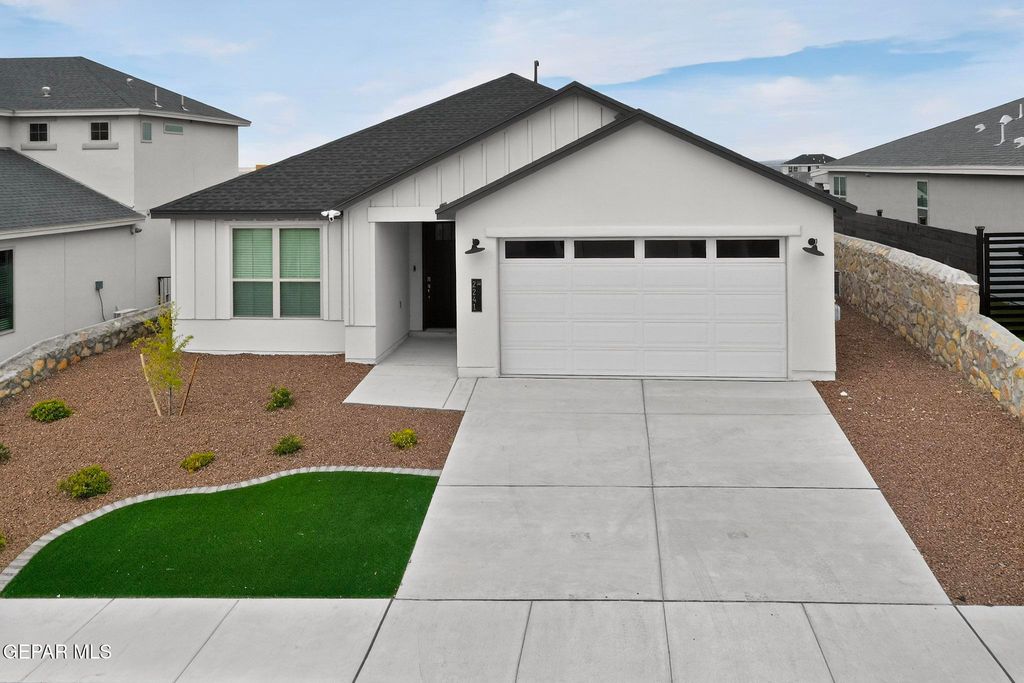 Photo of 2241 Sandstone Place, El Paso, TX 79911 (MLS # 932188)