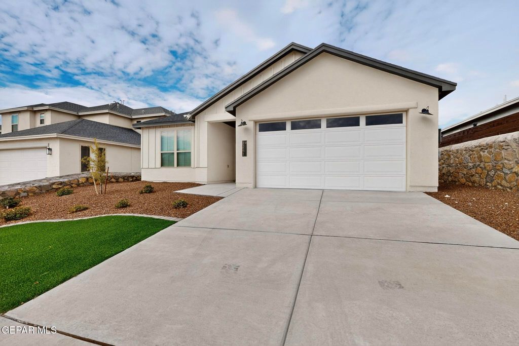Photo of 2241 Sandstone Place, El Paso, TX 79911 (MLS # 932188)