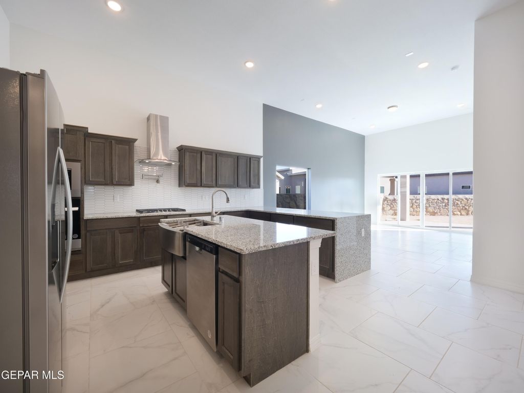 Photo of 6041 Summer Ridge, Santa Teresa, NM 88008 (MLS # 935411)