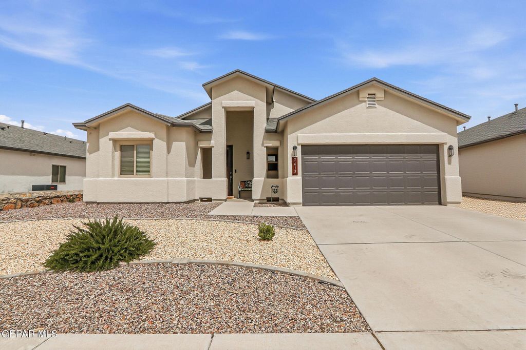 Photo of 7412 SCARLET OAK Place, Canutillo, TX 79835 (MLS # 943856)