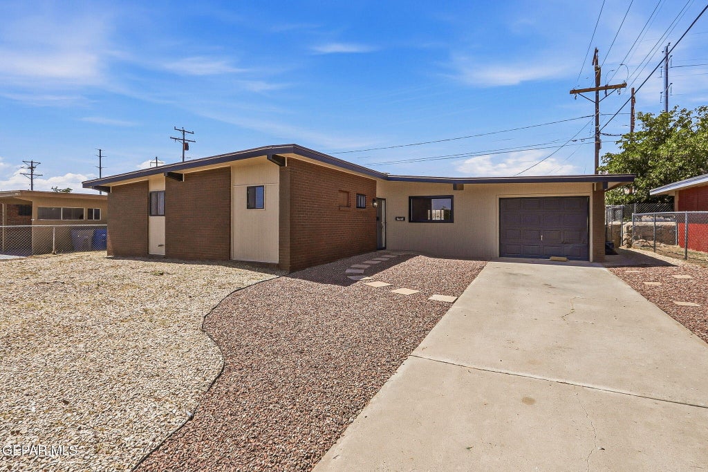 Photo of 9425 GSCHWIND Street, El Paso, TX 79924 (MLS # 948173)