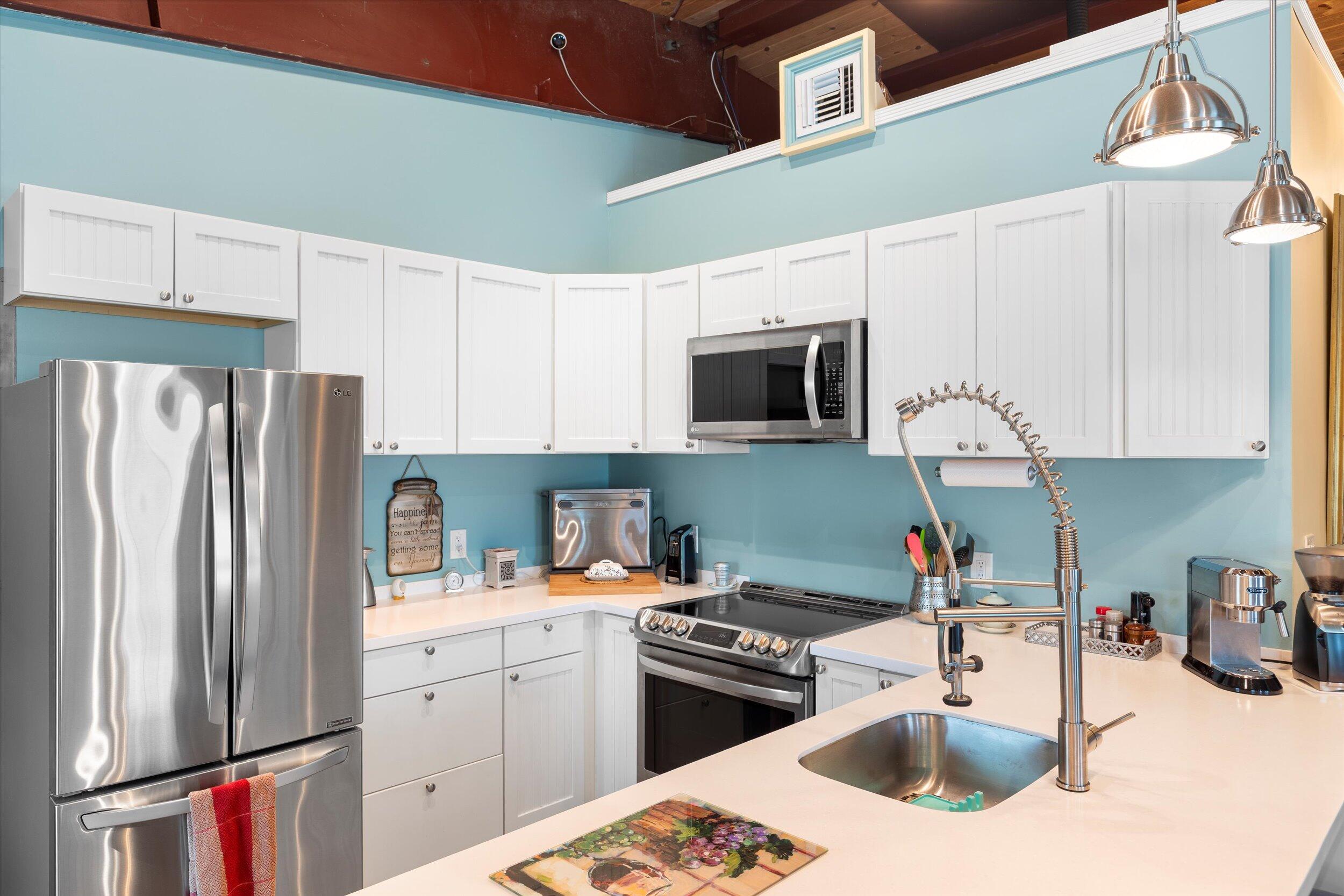 Stock Island, Florida 33040, United States, 2 Bedrooms Bedrooms, ,3 BathroomsBathrooms,Residential,Active,230668