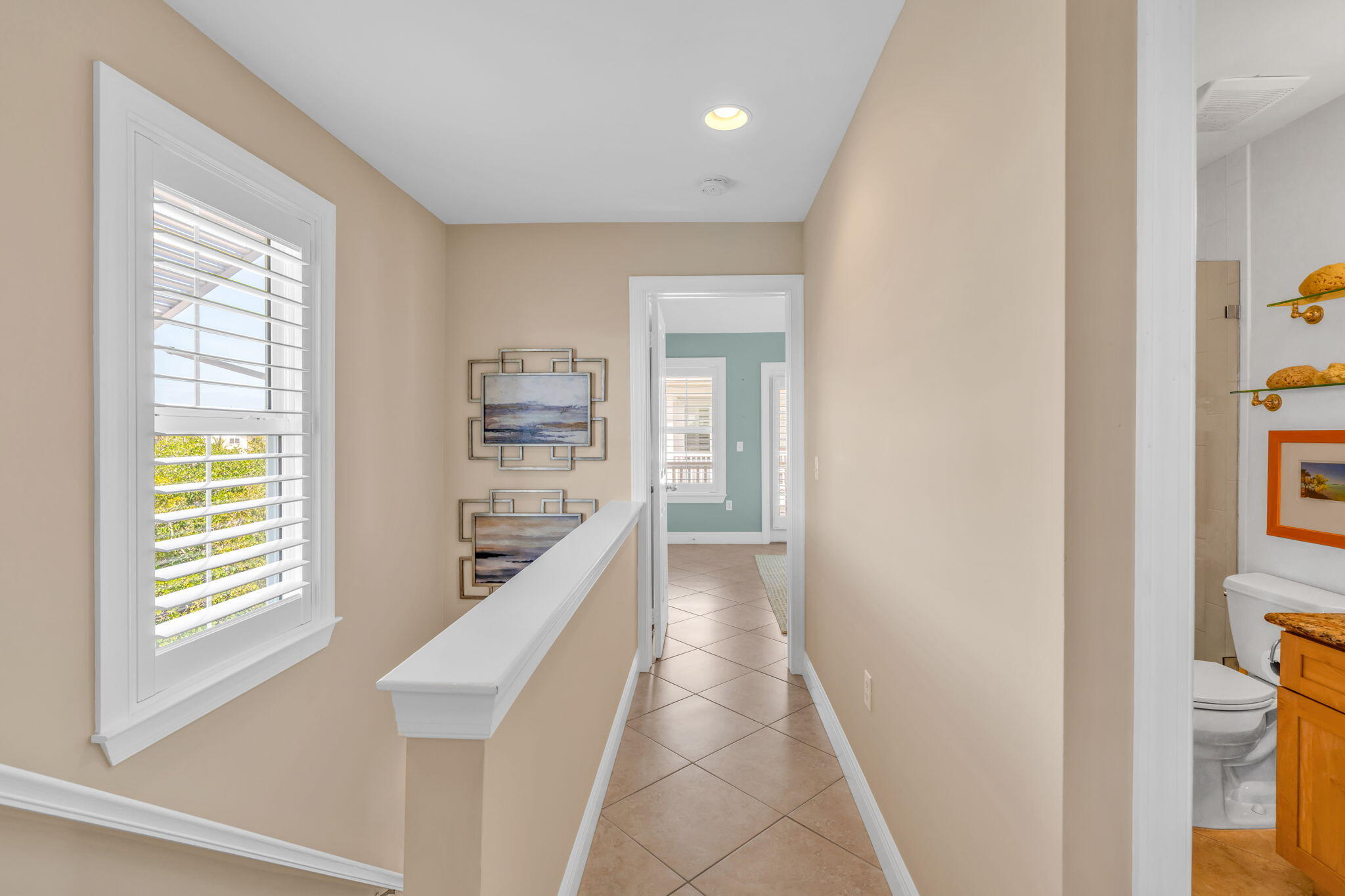 Marathon, Florida 33050, United States, 3 Bedrooms Bedrooms, ,3 BathroomsBathrooms,Residential,Active,21585