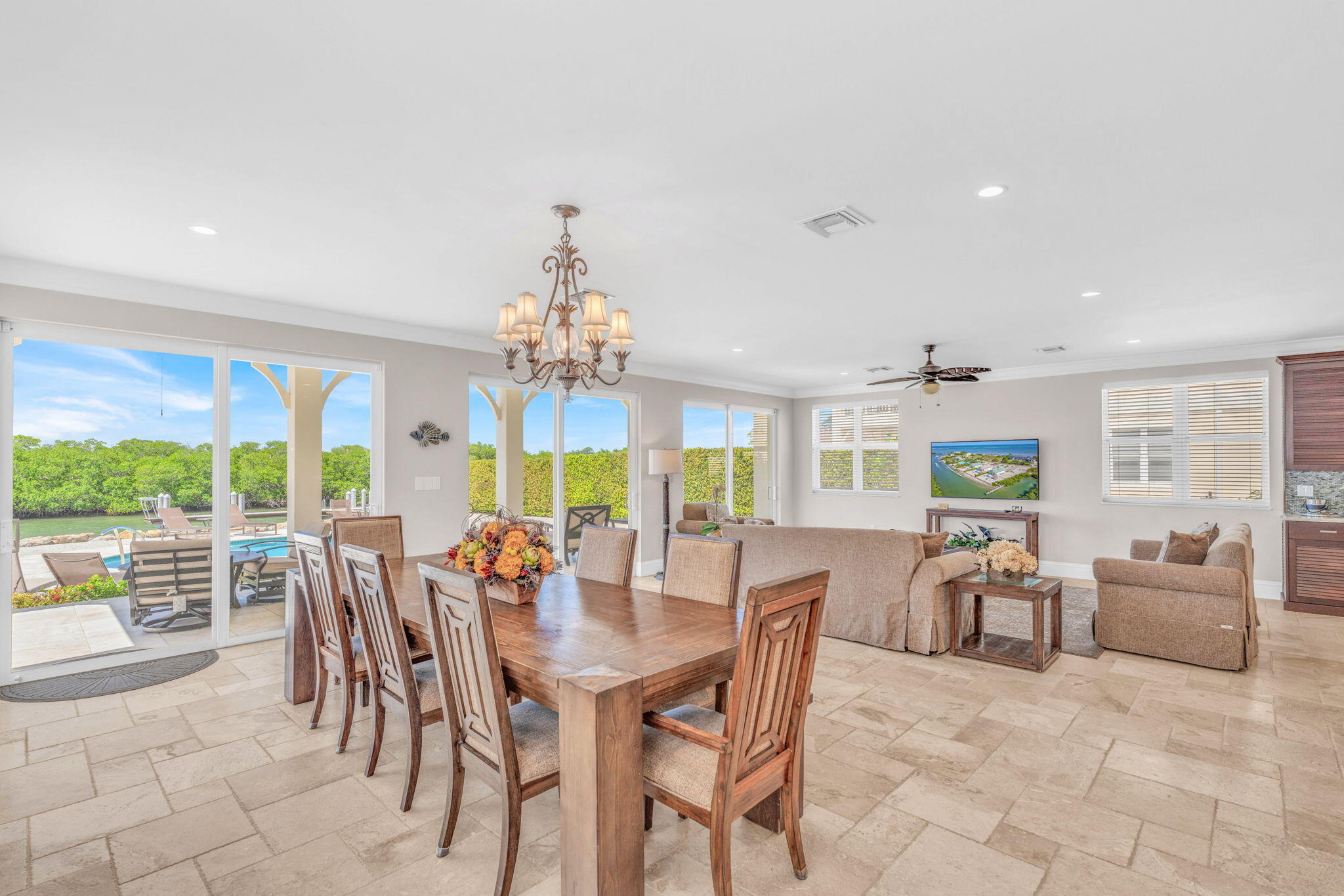 Marathon, Florida 33050, United States, 18 Bedrooms Bedrooms, ,20 BathroomsBathrooms,Residential,Active,135260