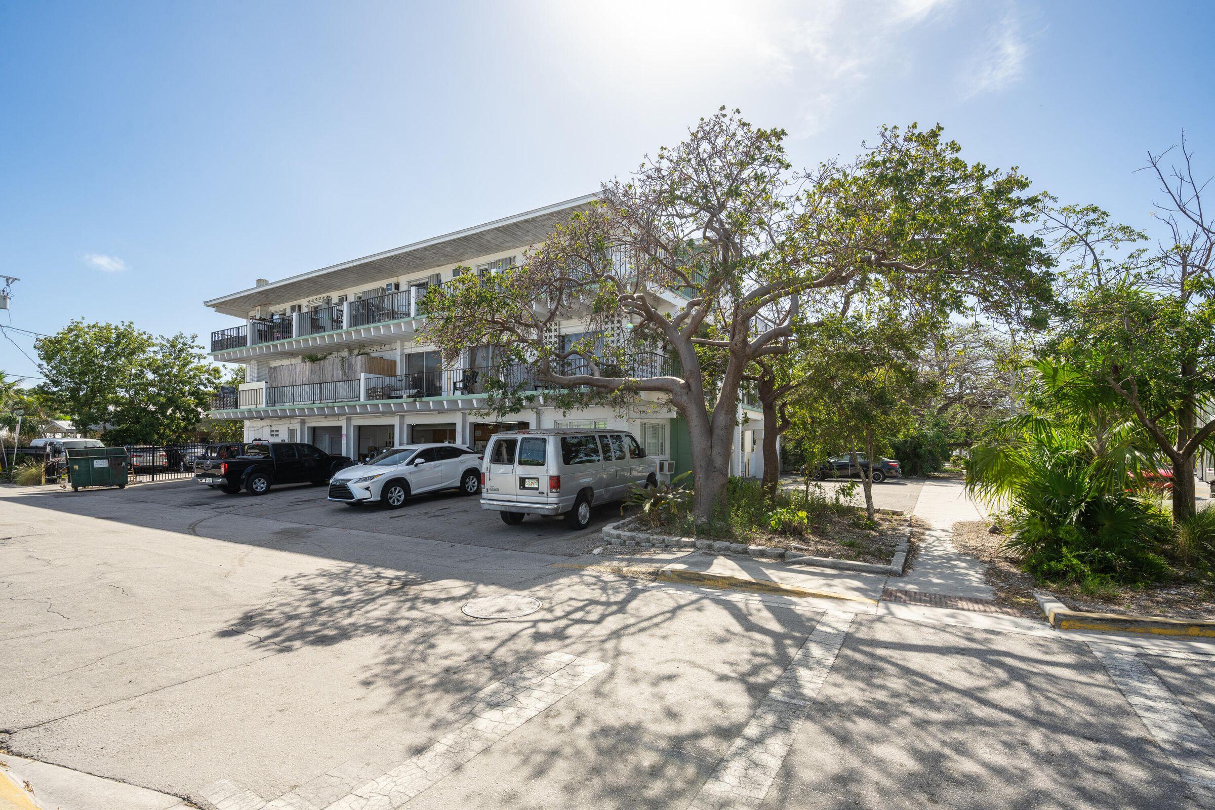 Key West, Florida 33040, United States, 10 Bedrooms Bedrooms, ,11 BathroomsBathrooms,Residential,Active,67675