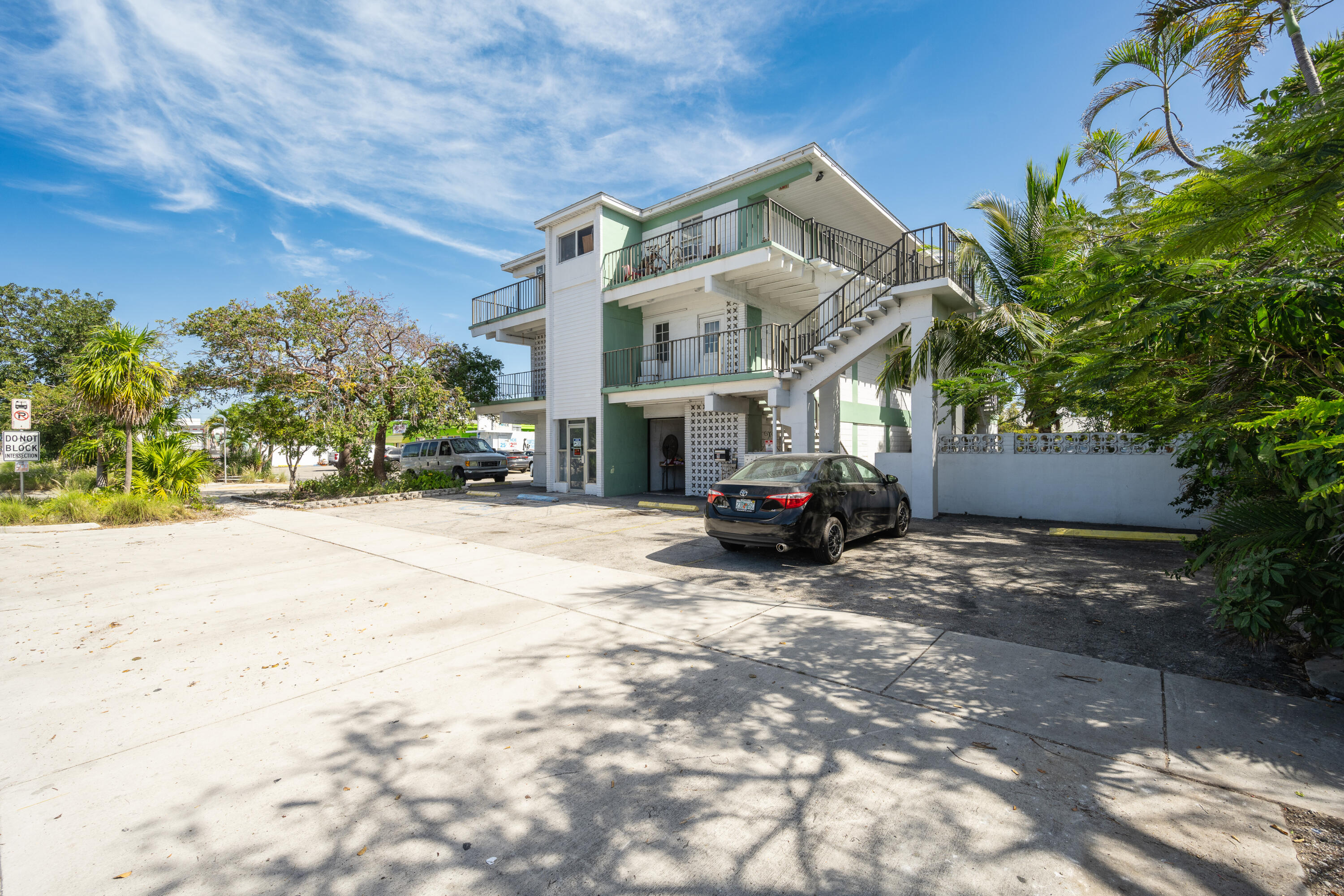 Key West, Florida 33040, United States, 10 Bedrooms Bedrooms, ,11 BathroomsBathrooms,Commercial,Active,67734