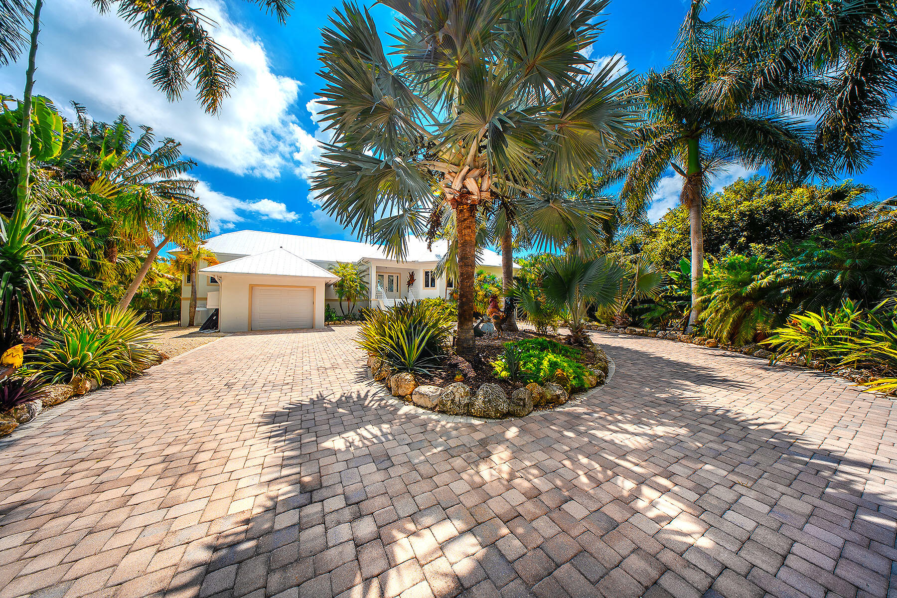 Summerland, Florida 33042, United States, 5 Bedrooms Bedrooms, ,5 BathroomsBathrooms,Residential,Active,42620