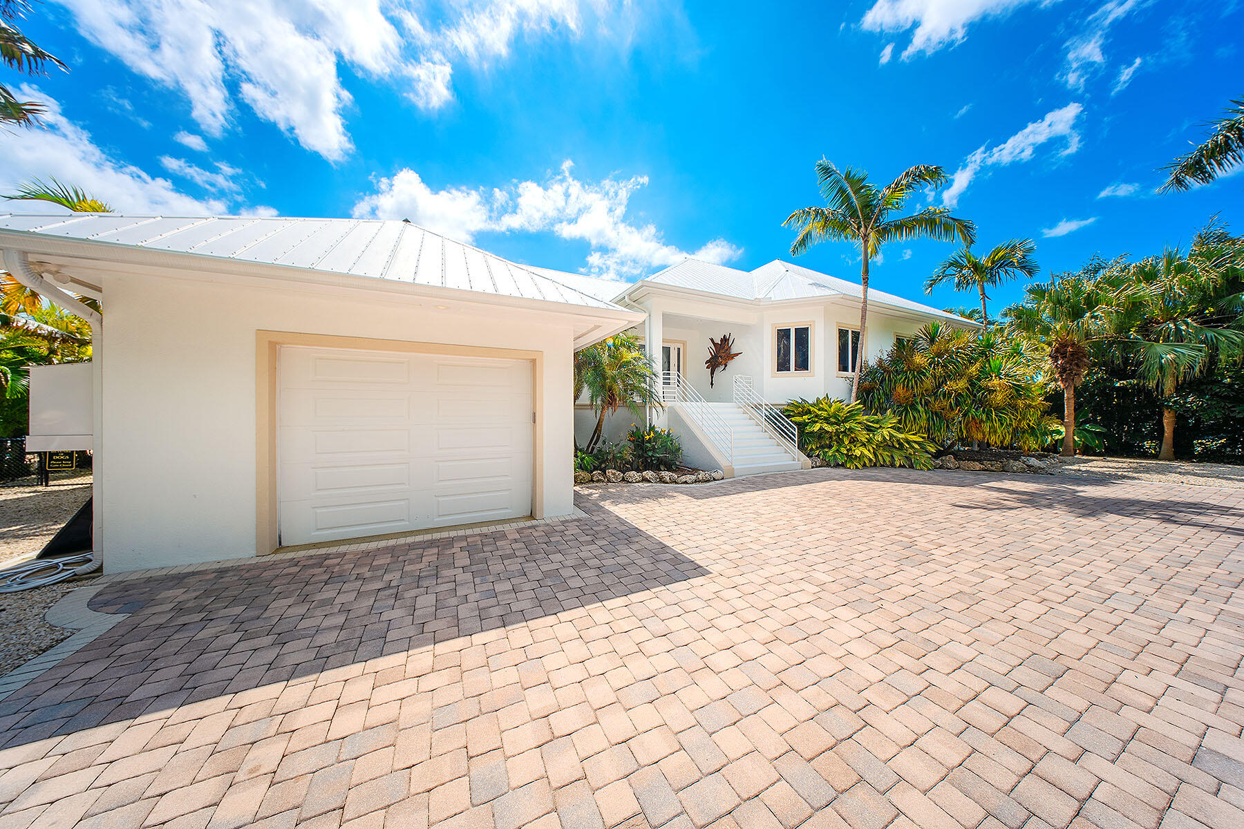 Summerland, Florida 33042, United States, 5 Bedrooms Bedrooms, ,5 BathroomsBathrooms,Residential,Active,42620