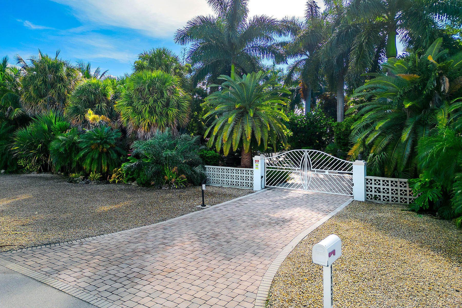 Summerland, Florida 33042, United States, 5 Bedrooms Bedrooms, ,5 BathroomsBathrooms,Residential,Active,42620