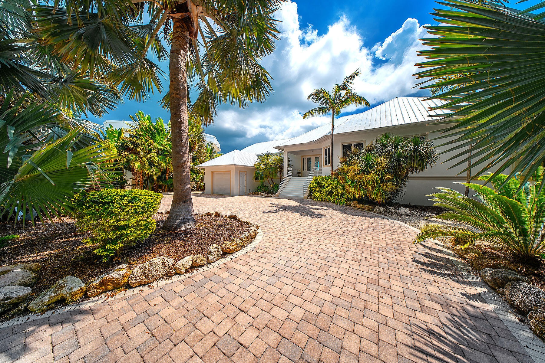 Summerland, Florida 33042, United States, 5 Bedrooms Bedrooms, ,5 BathroomsBathrooms,Residential,Active,42620