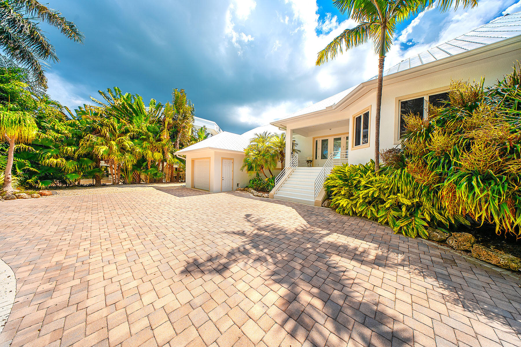 Summerland, Florida 33042, United States, 5 Bedrooms Bedrooms, ,5 BathroomsBathrooms,Residential,Active,42620