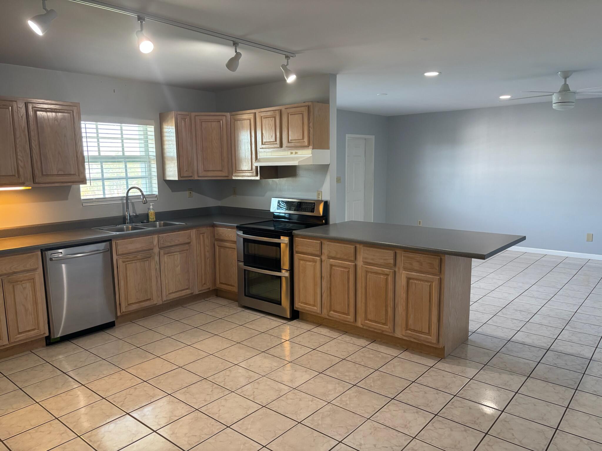 Big Coppitt, Florida 33040, United States, 3 Bedrooms Bedrooms, ,2 BathroomsBathrooms,Residential,Active,214066