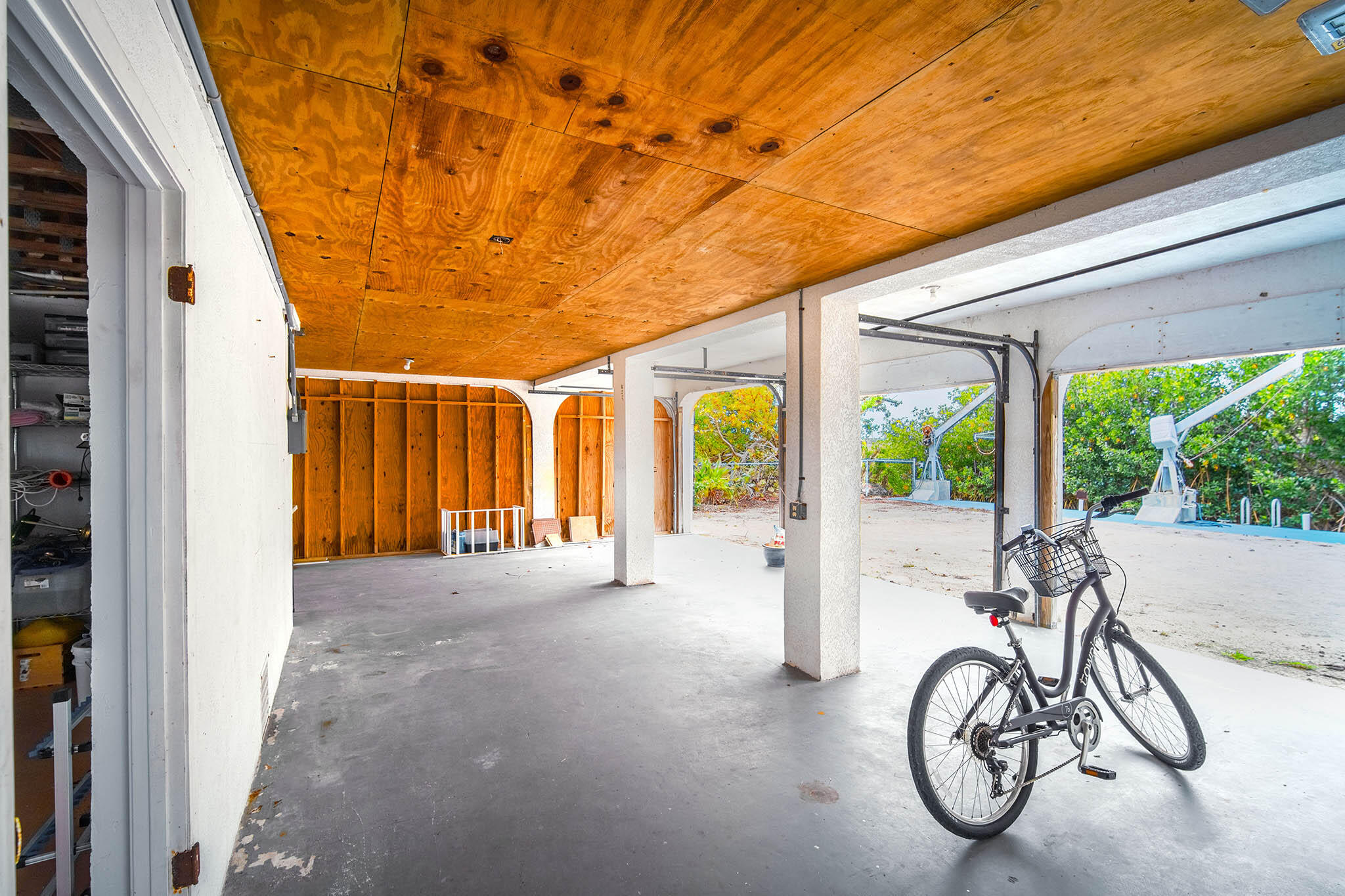 Big Pine, Florida 33043, United States, 2 Bedrooms Bedrooms, ,2 BathroomsBathrooms,Residential,Active,77160