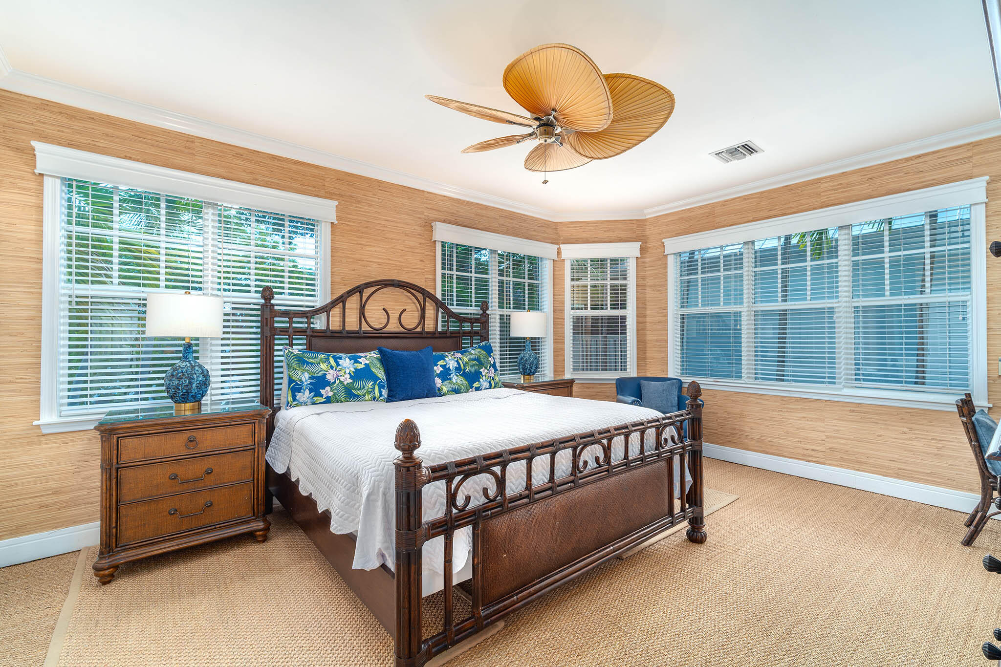 Key West, Florida 33040, United States, 4 Bedrooms Bedrooms, ,4 BathroomsBathrooms,Residential,Active,34947