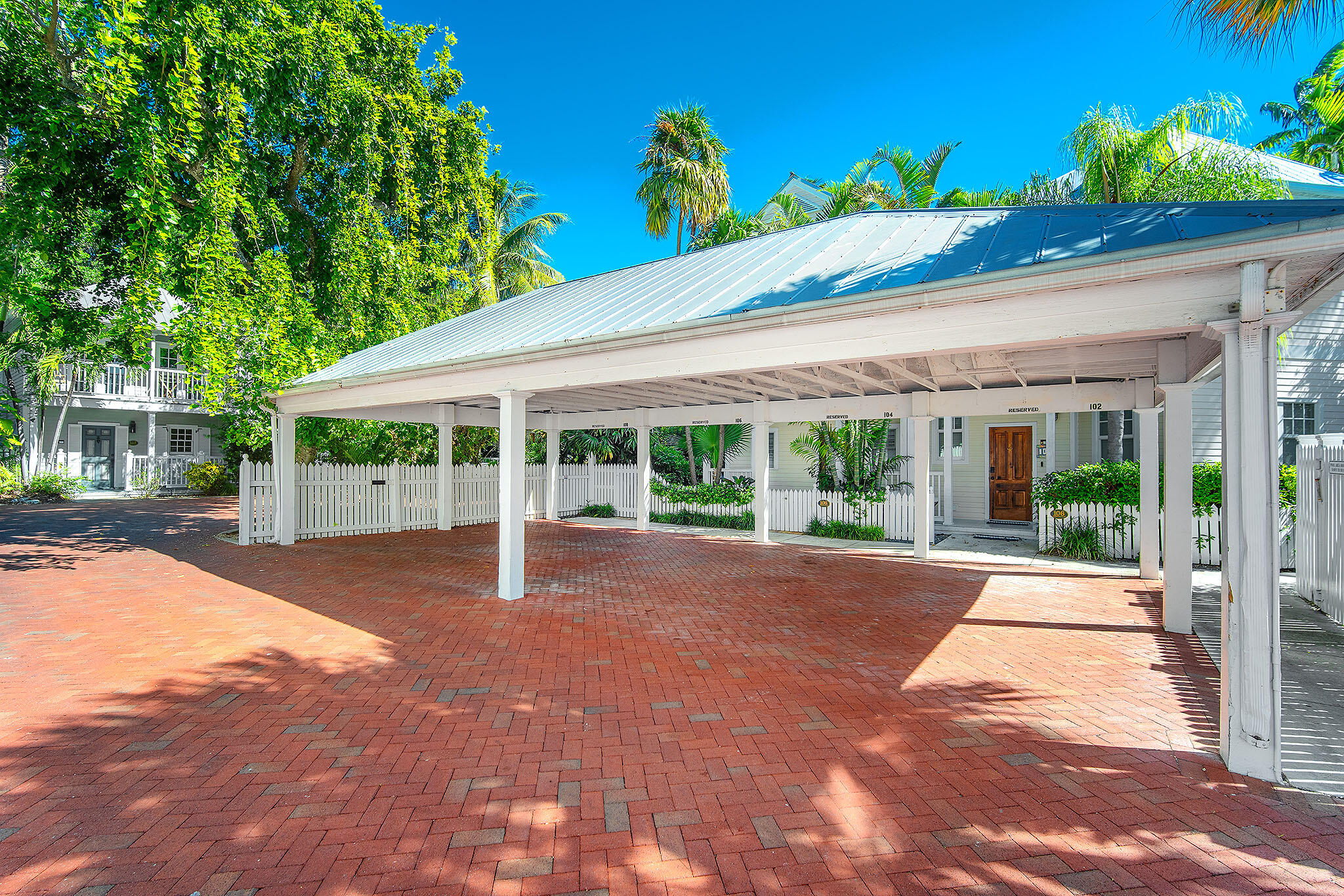 Key West, Florida 33040, United States, 4 Bedrooms Bedrooms, ,4 BathroomsBathrooms,Residential,Active,34947