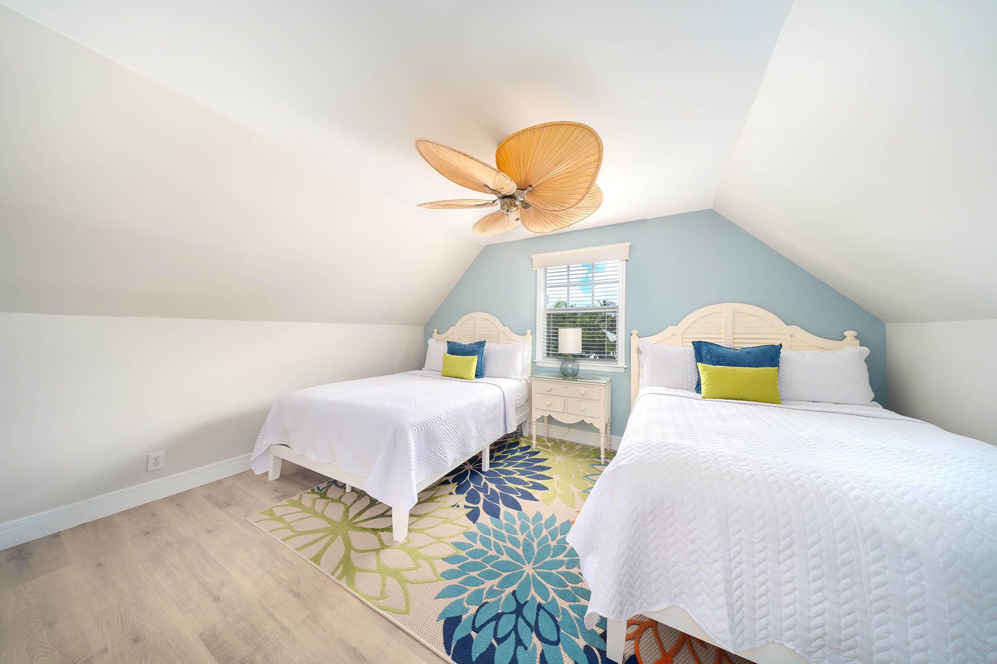 Key West, Florida 33040, United States, 4 Bedrooms Bedrooms, ,4 BathroomsBathrooms,Residential,Active,34947