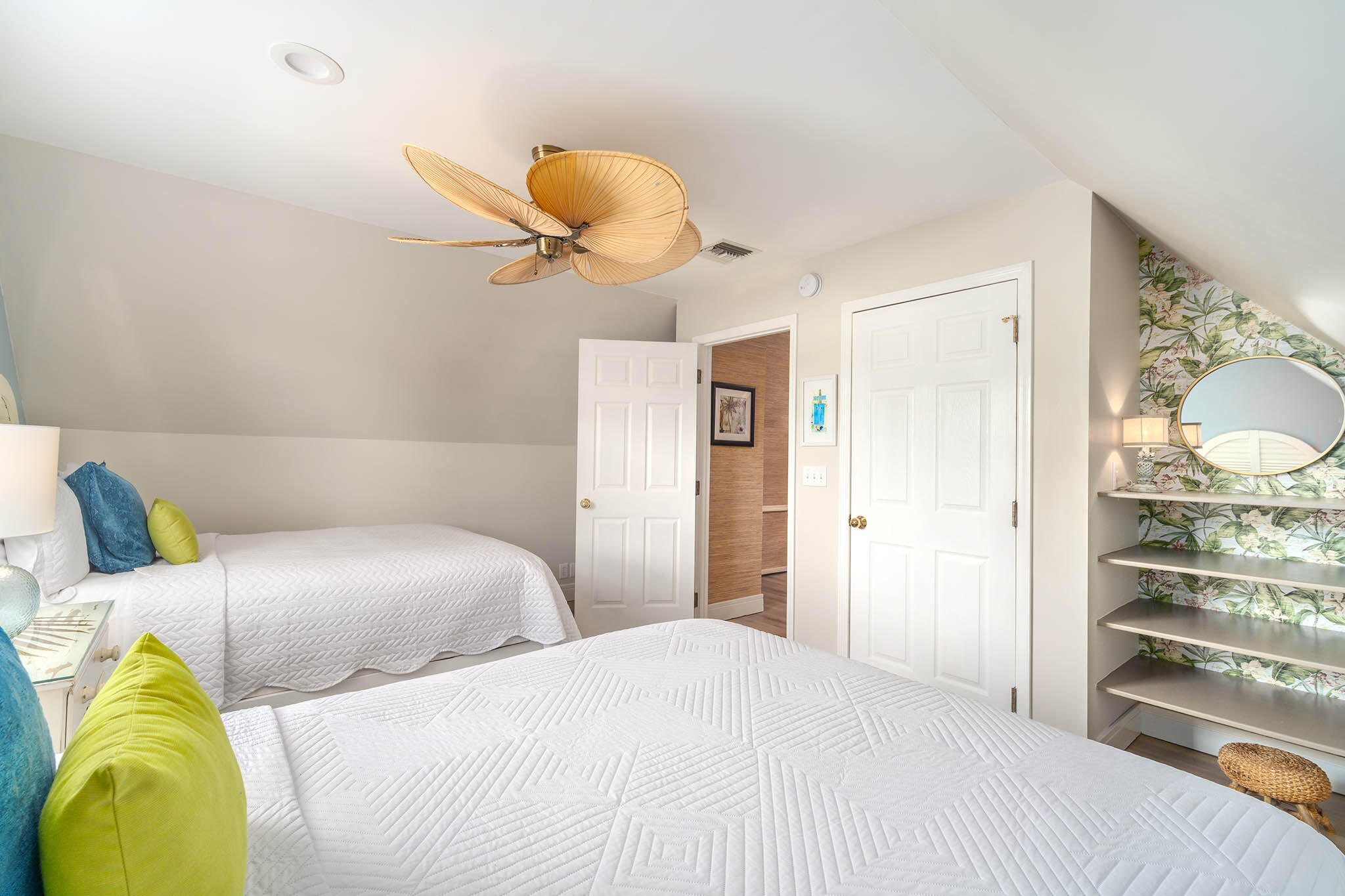 Key West, Florida 33040, United States, 4 Bedrooms Bedrooms, ,4 BathroomsBathrooms,Residential,Active,34947