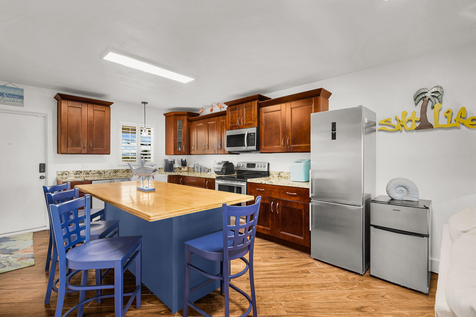 9 Sombrero Boulevard 205