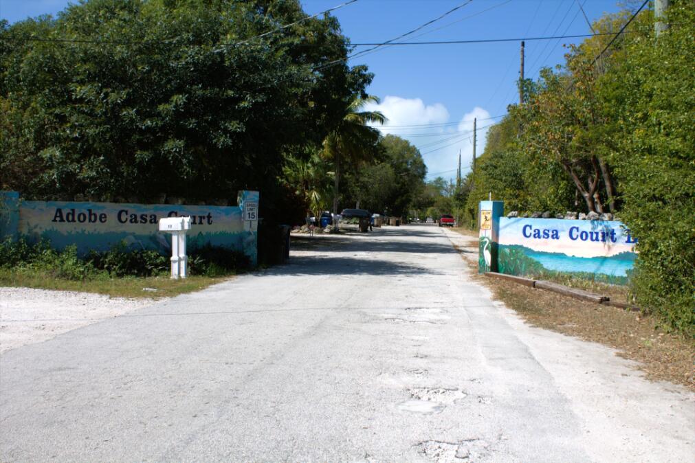 125 127 Casa Court Drive