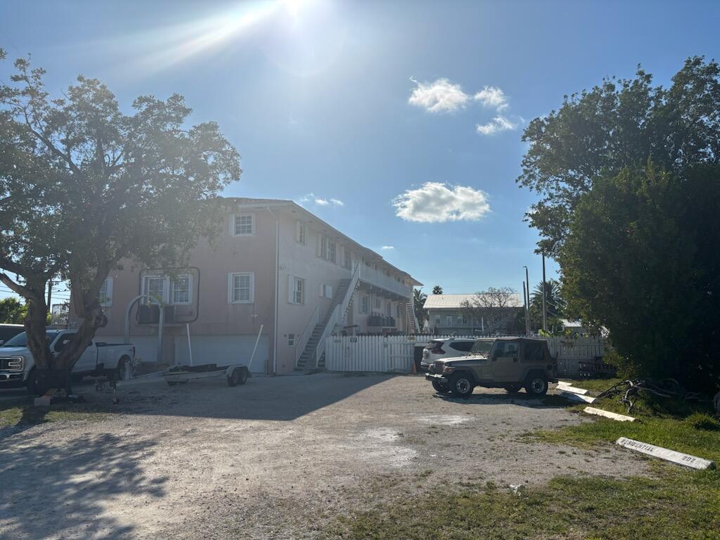 Big Coppitt, Florida 33040, United States, 9 Bedrooms Bedrooms, ,9 BathroomsBathrooms,Commercial,Contingent,88595