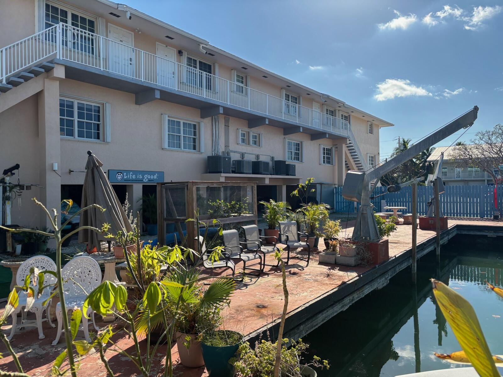 Big Coppitt, Florida 33040, United States, 9 Bedrooms Bedrooms, ,9 BathroomsBathrooms,Commercial,Contingent,88595