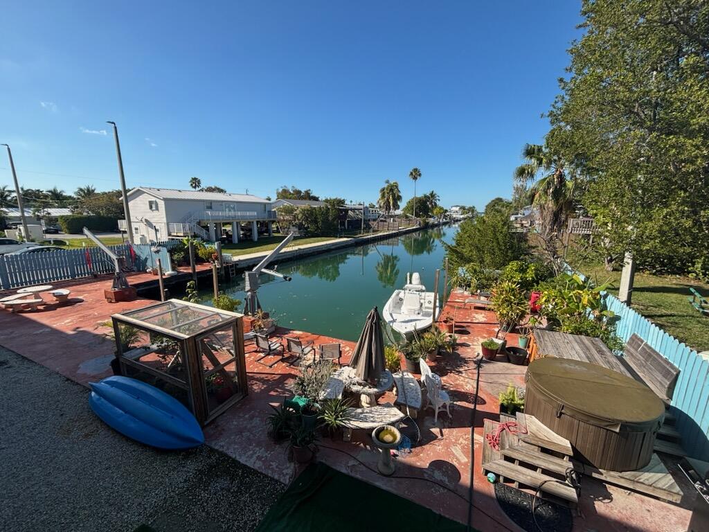 Big Coppitt, Florida 33040, United States, 9 Bedrooms Bedrooms, ,9 BathroomsBathrooms,Commercial,Contingent,88595