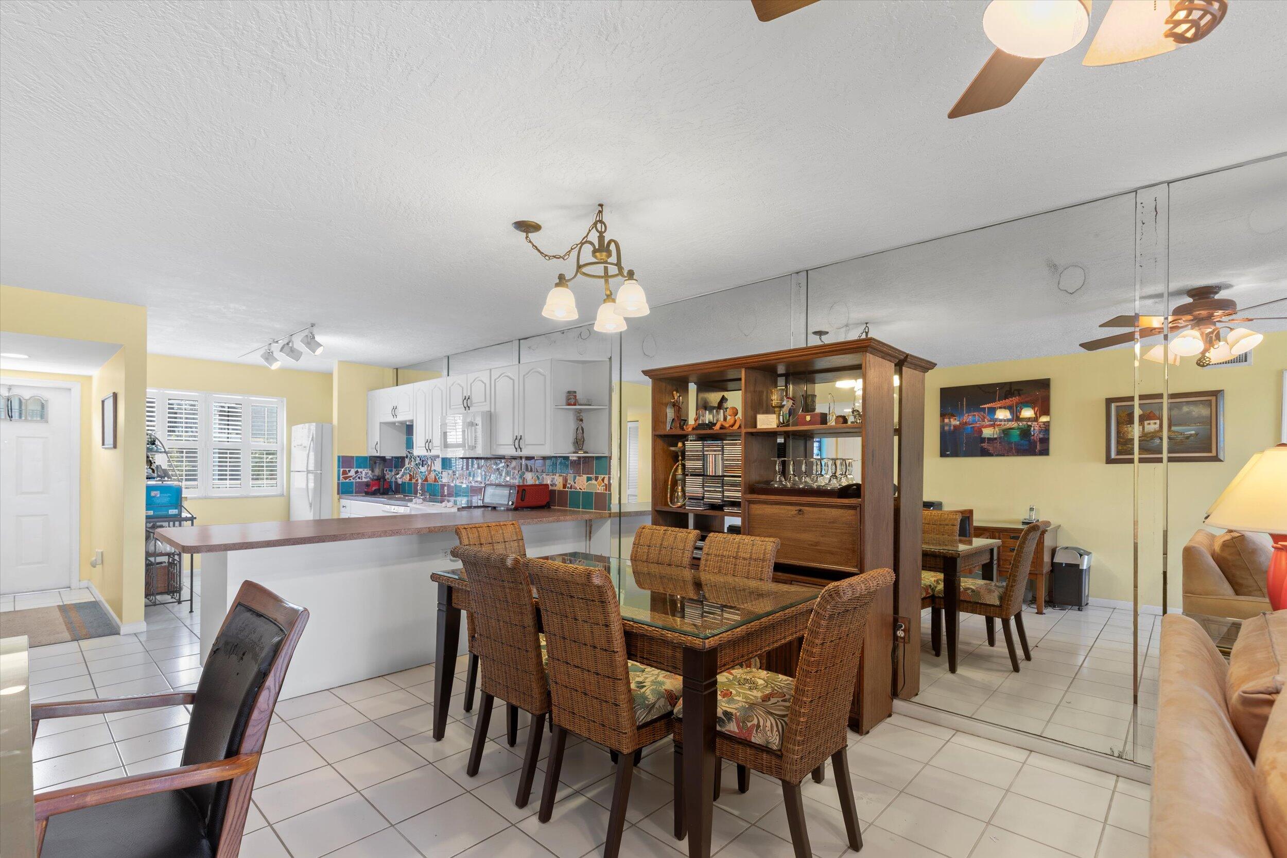 Key West, Florida 33040, United States, 2 Bedrooms Bedrooms, ,2 BathroomsBathrooms,Residential,Active,161197