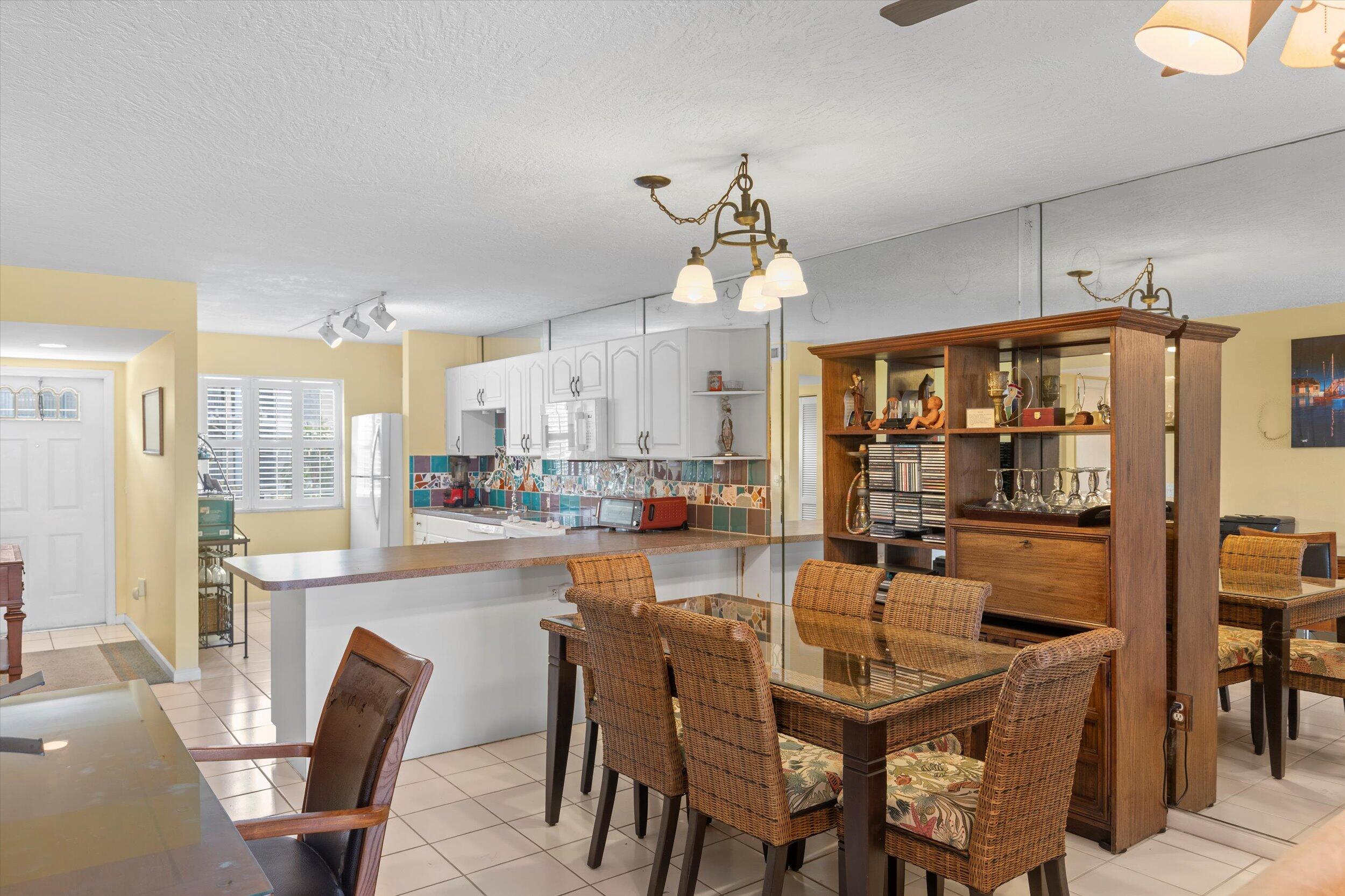 Key West, Florida 33040, United States, 2 Bedrooms Bedrooms, ,2 BathroomsBathrooms,Residential,Active,161197