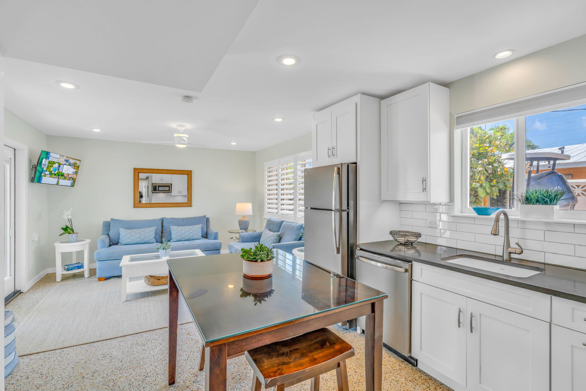 Marathon, Florida 33050, United States, 2 Bedrooms Bedrooms, ,2 BathroomsBathrooms,Residential,Active,136934