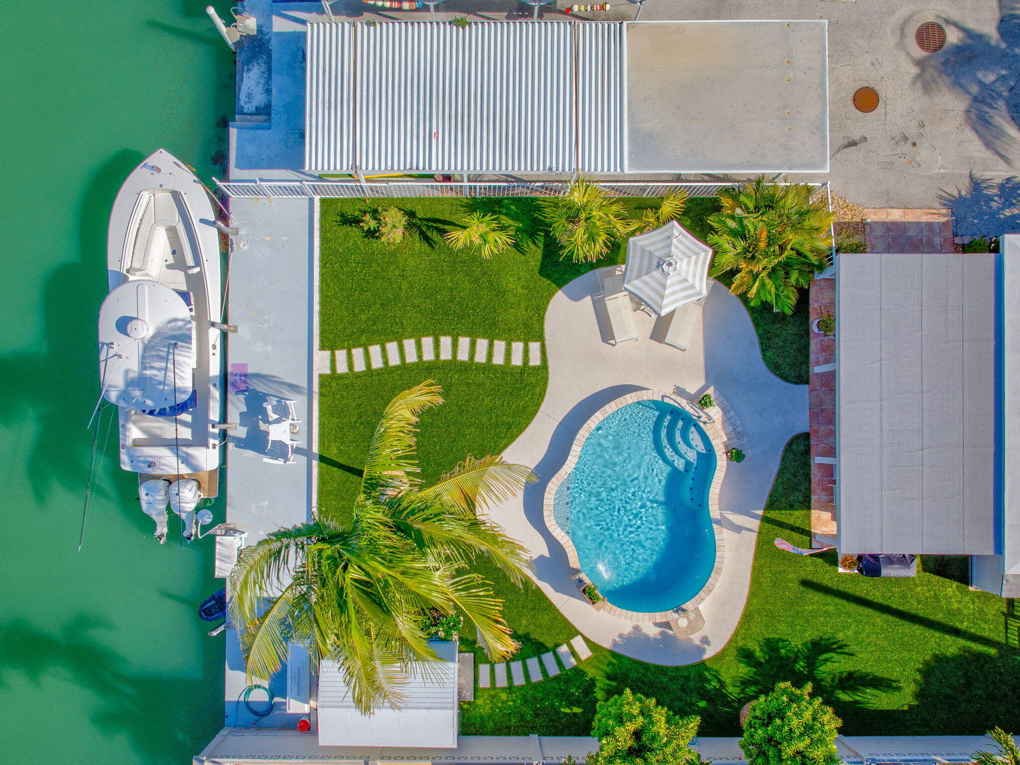 Marathon, Florida 33050, United States, 2 Bedrooms Bedrooms, ,2 BathroomsBathrooms,Residential,Active,136934