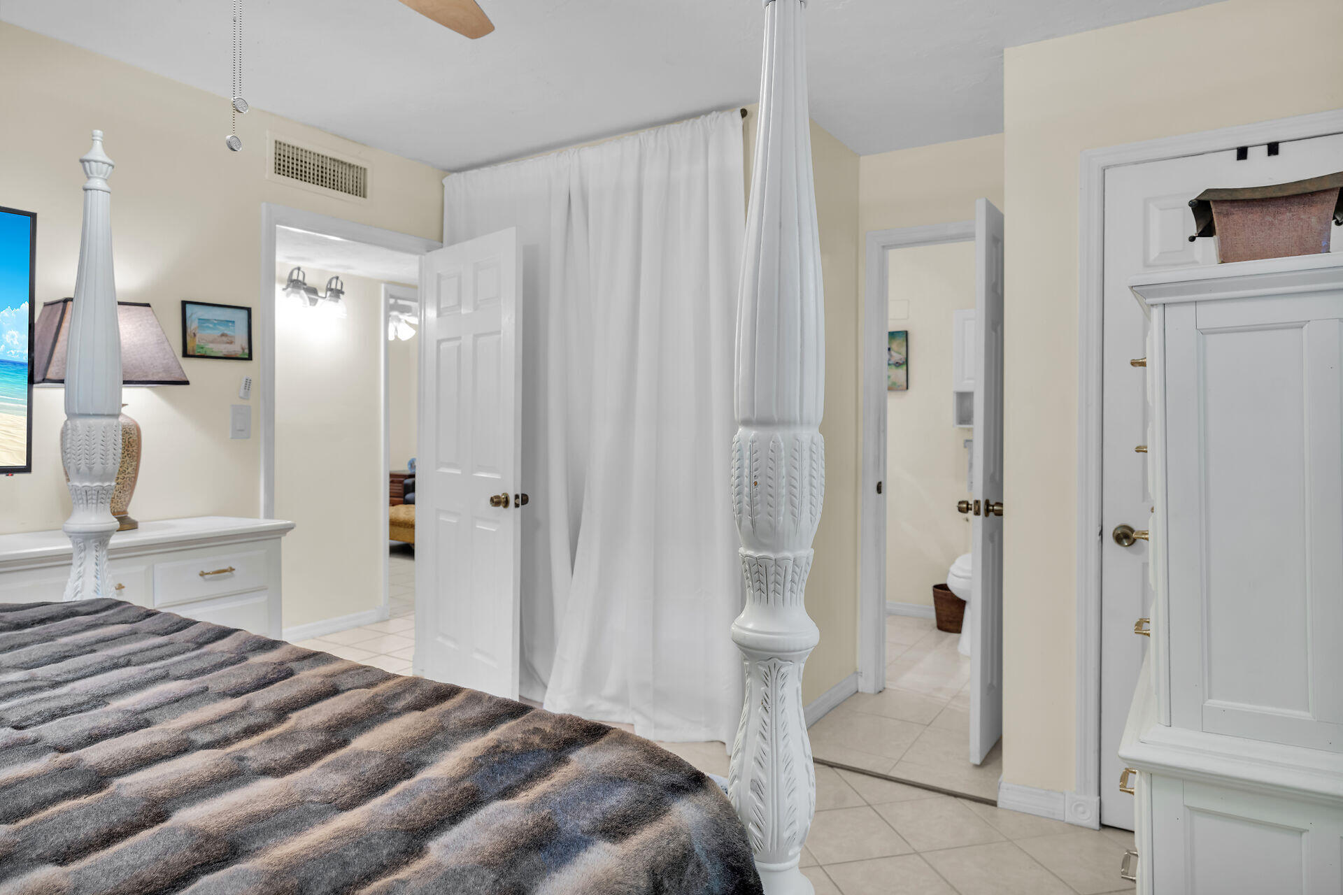 Marathon, Florida 33050, United States, 4 Bedrooms Bedrooms, ,3 BathroomsBathrooms,Residential,Active,216483