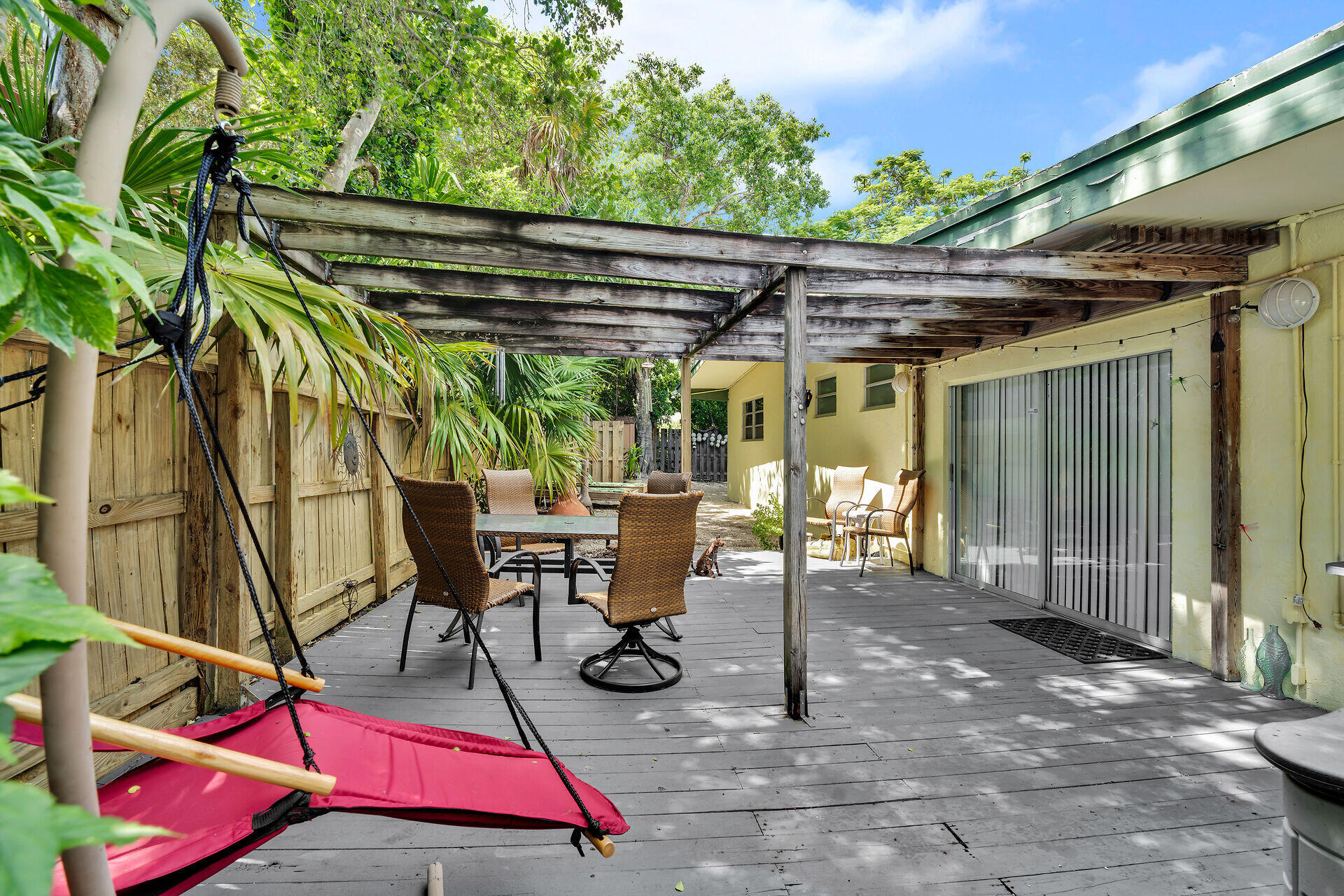 Marathon, Florida 33050, United States, 4 Bedrooms Bedrooms, ,3 BathroomsBathrooms,Residential,Active,216483