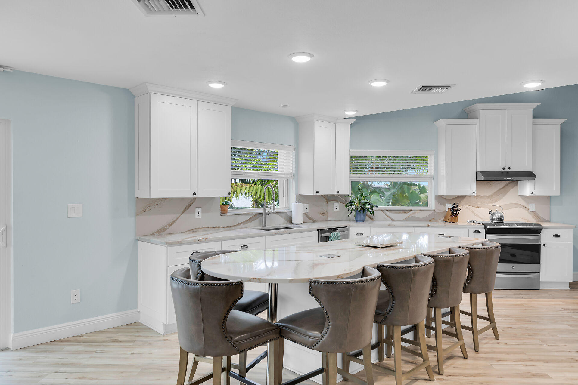 Marathon, Florida 33050, United States, 5 Bedrooms Bedrooms, ,3 BathroomsBathrooms,Residential,Active,237386