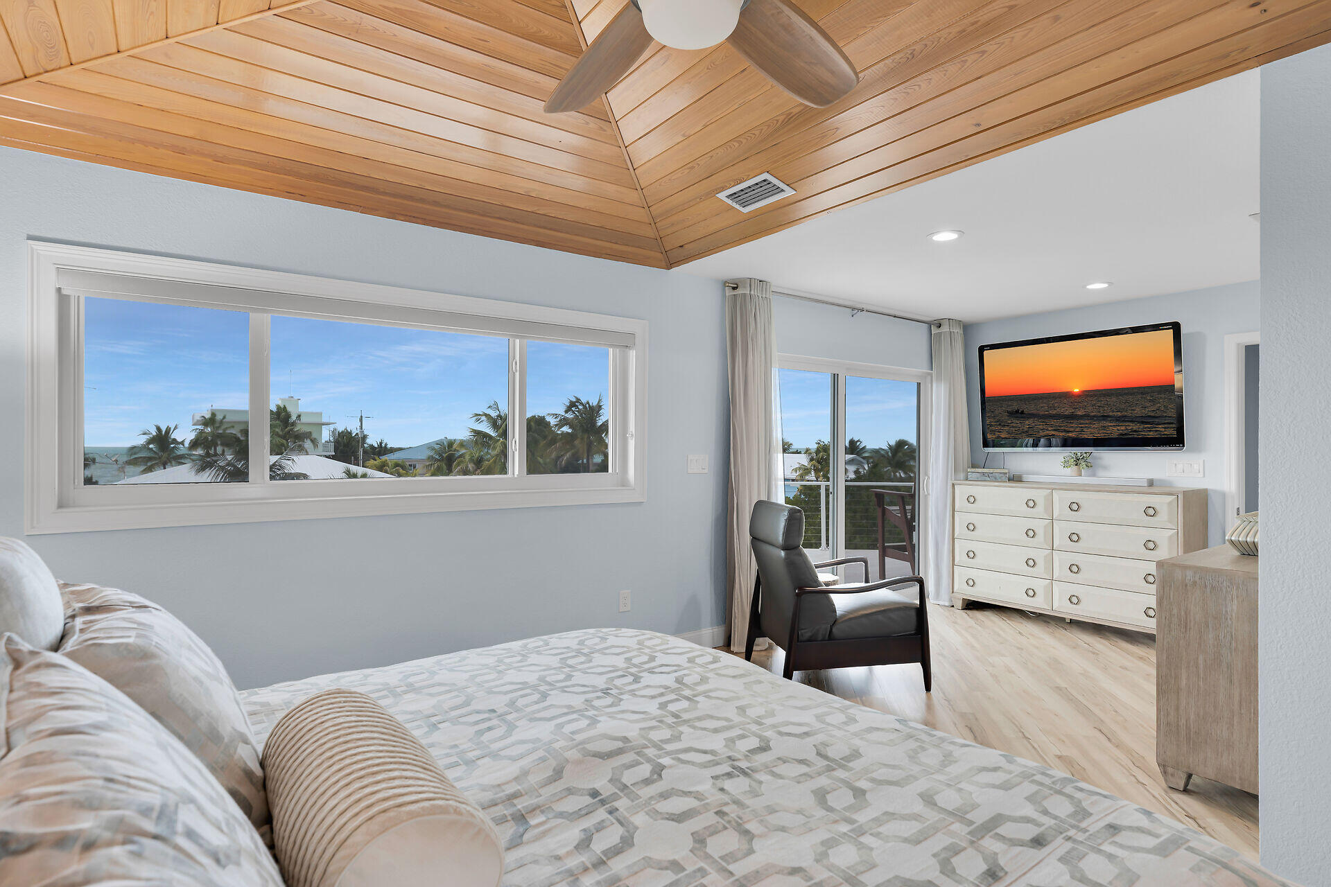 Marathon, Florida 33050, United States, 5 Bedrooms Bedrooms, ,3 BathroomsBathrooms,Residential,Active,237386