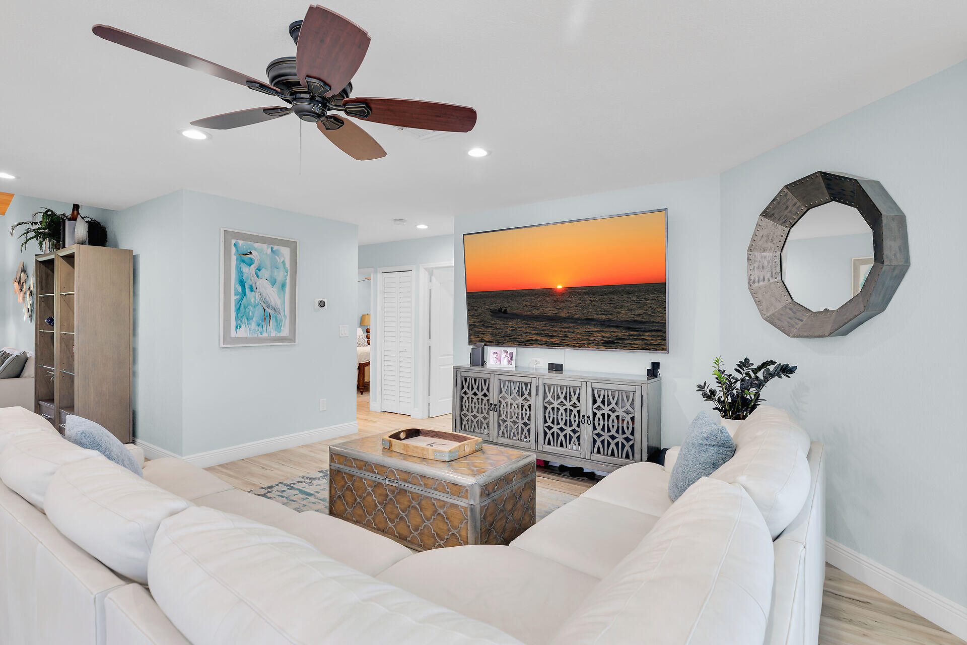 Marathon, Florida 33050, United States, 5 Bedrooms Bedrooms, ,3 BathroomsBathrooms,Residential,Active,237386