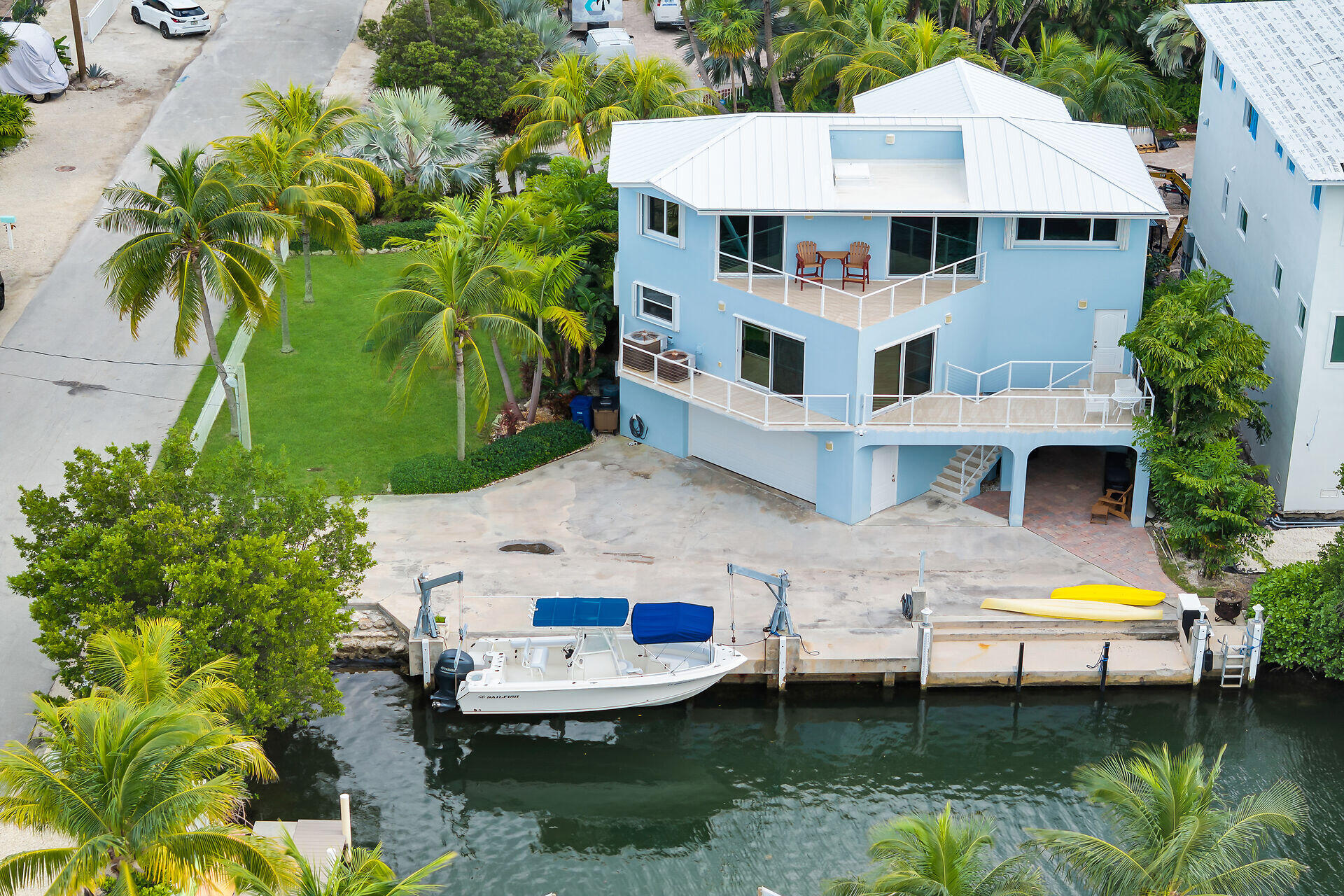 Marathon, Florida 33050, United States, 5 Bedrooms Bedrooms, ,3 BathroomsBathrooms,Residential,Active,237386