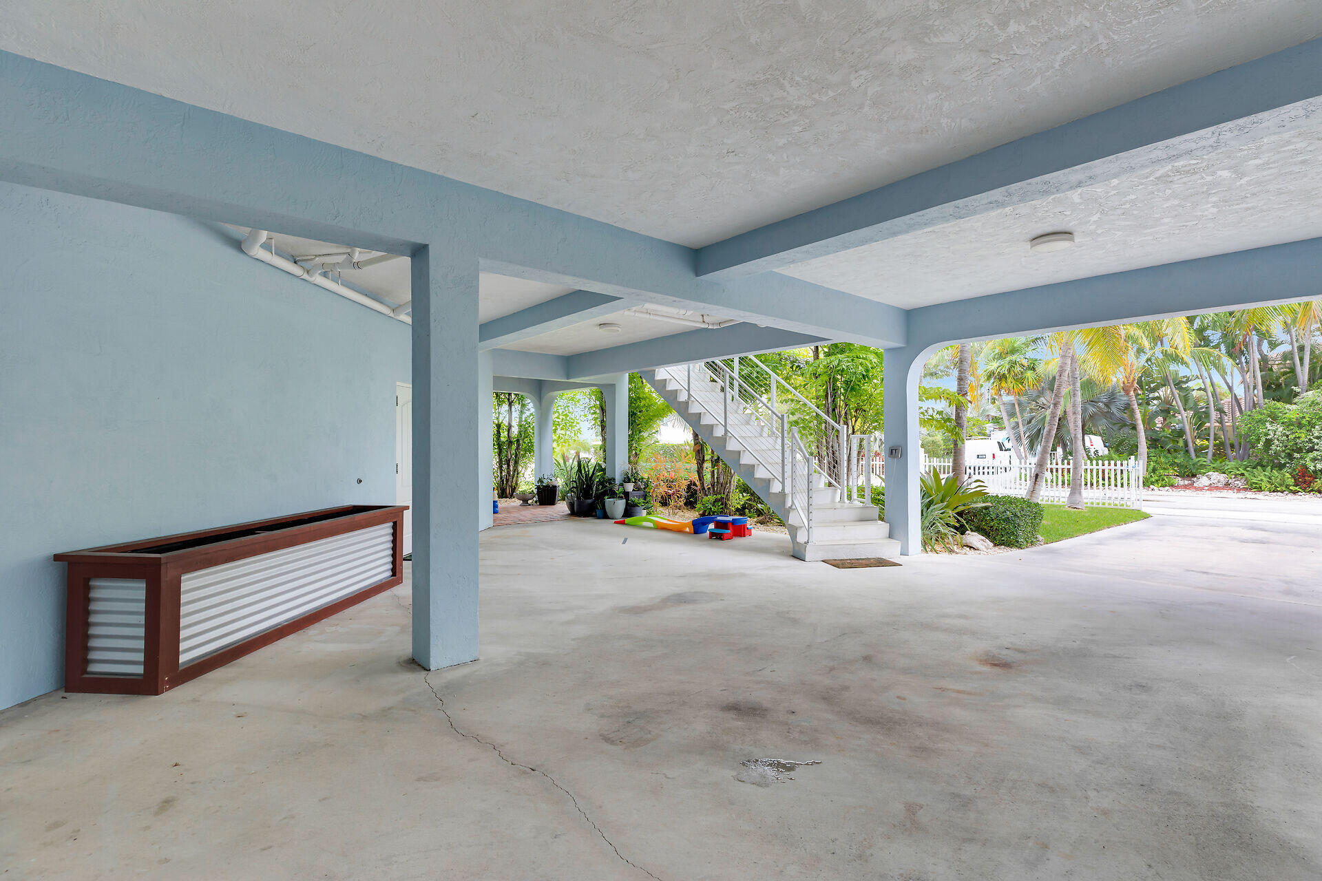 Marathon, Florida 33050, United States, 5 Bedrooms Bedrooms, ,3 BathroomsBathrooms,Residential,Active,237386