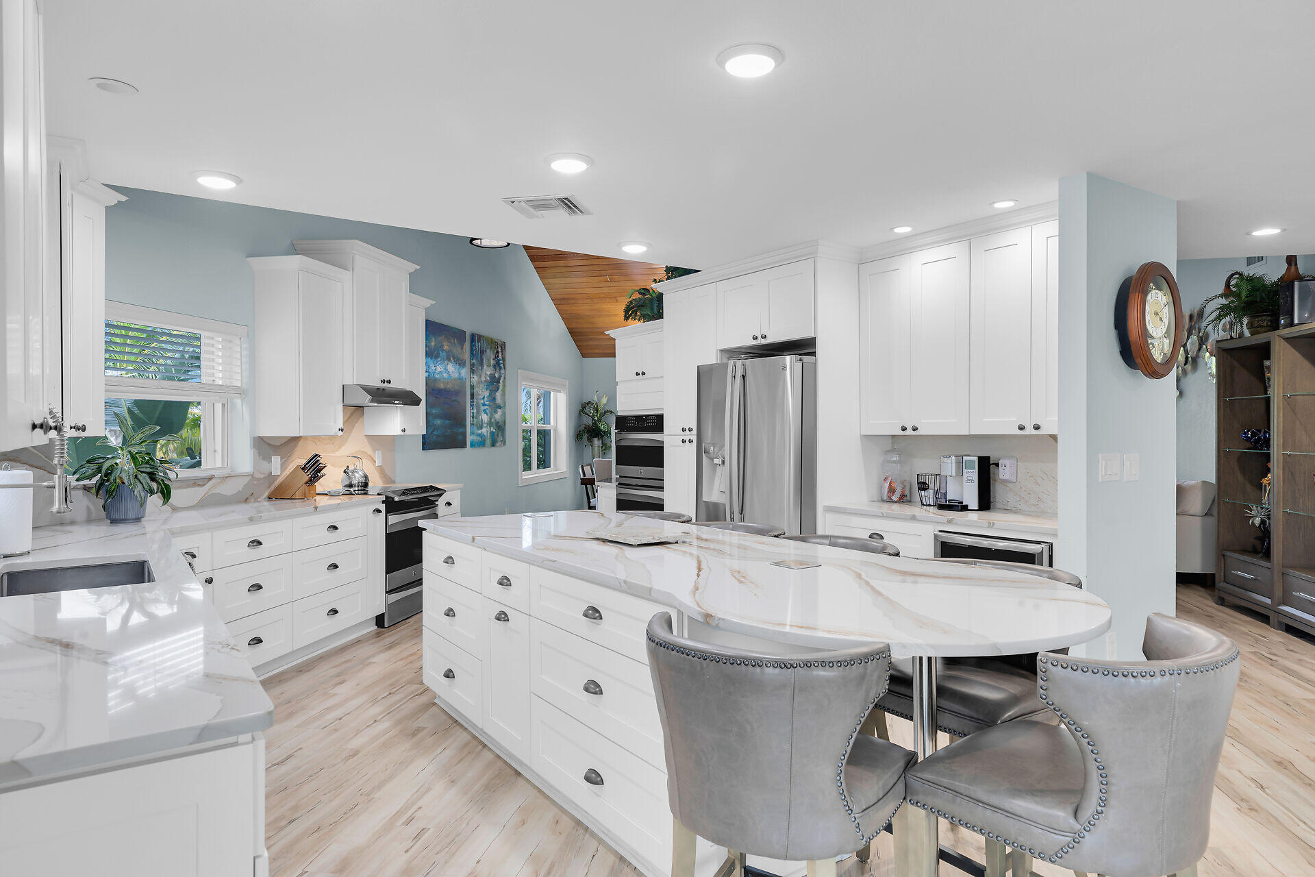 Marathon, Florida 33050, United States, 5 Bedrooms Bedrooms, ,3 BathroomsBathrooms,Residential,Active,237386