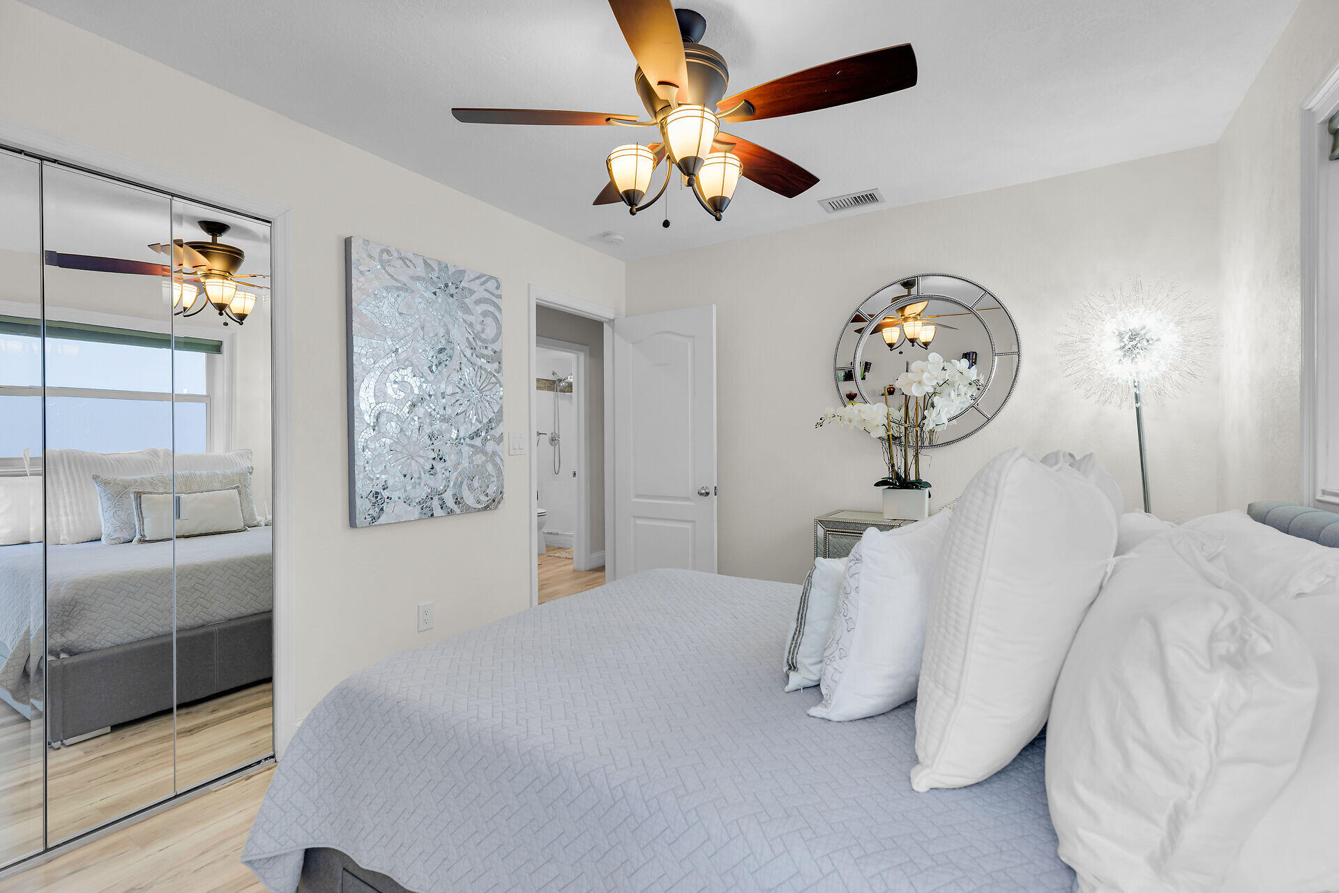 Marathon, Florida 33050, United States, 5 Bedrooms Bedrooms, ,3 BathroomsBathrooms,Residential,Active,237386