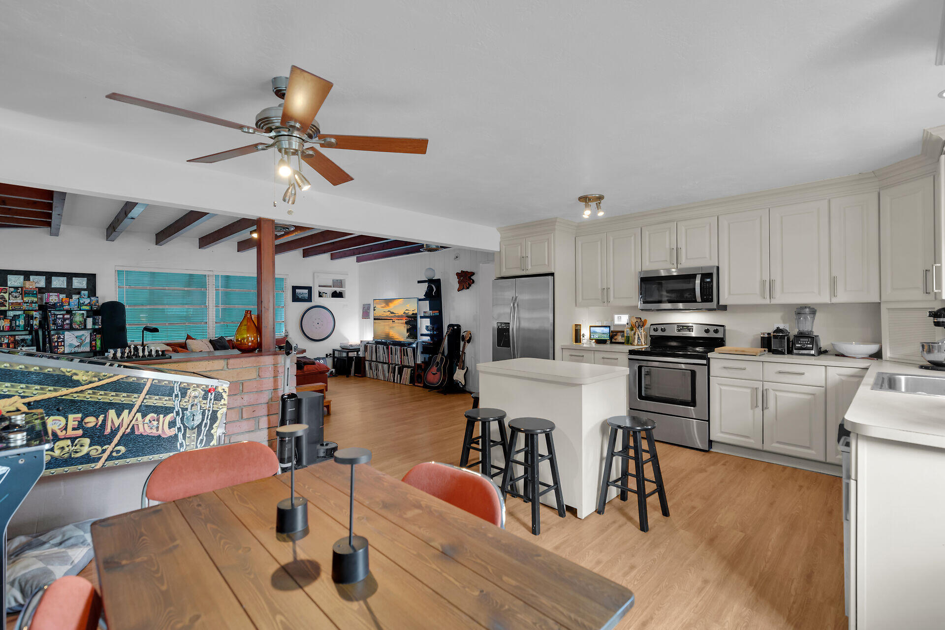 Islamorada, Florida 33036, United States, 3 Bedrooms Bedrooms, ,2 BathroomsBathrooms,Residential,Active,178155