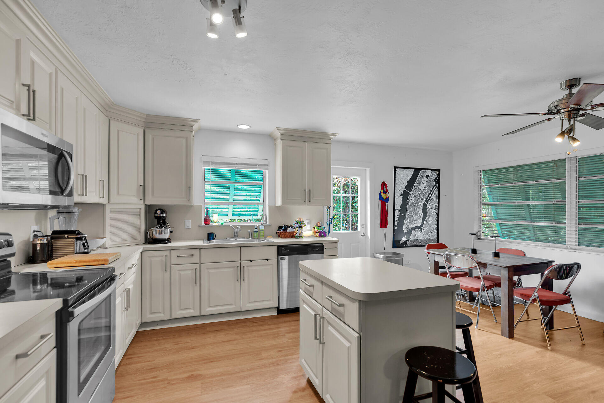 Islamorada, Florida 33036, United States, 3 Bedrooms Bedrooms, ,2 BathroomsBathrooms,Residential,Active,178155