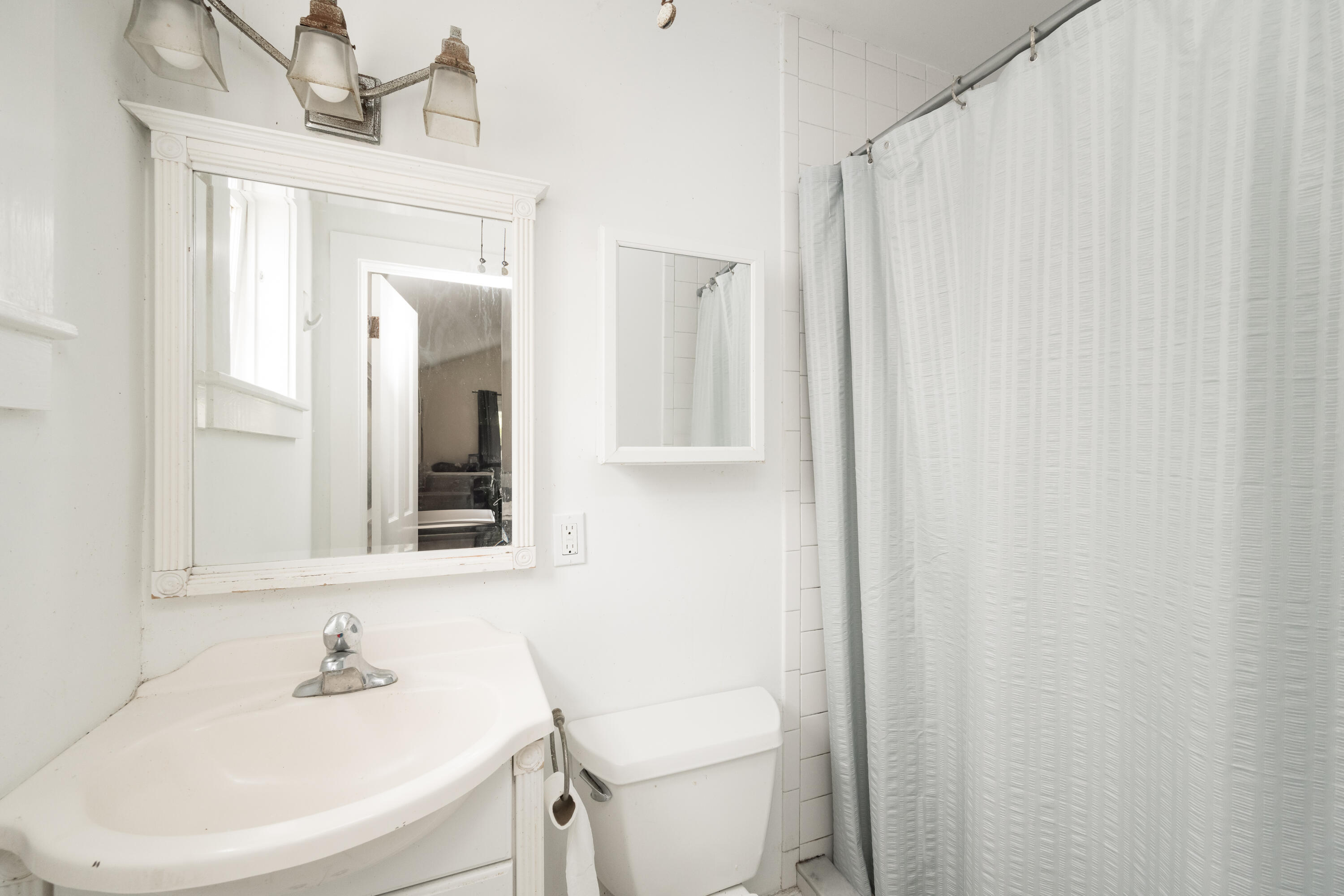 Key West, Florida 33040, United States, 4 Bedrooms Bedrooms, ,3 BathroomsBathrooms,Commercial,Active,78926