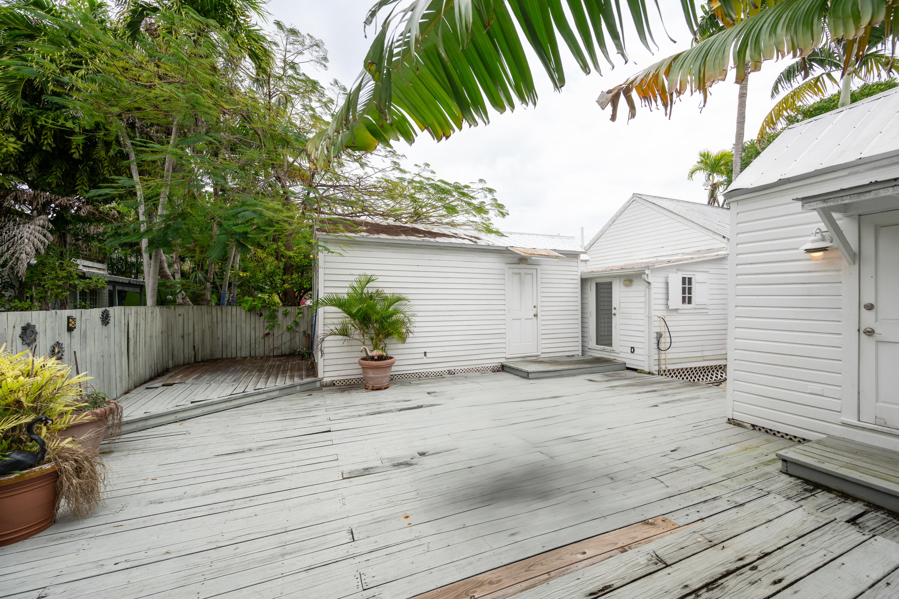 Key West, Florida 33040, United States, 4 Bedrooms Bedrooms, ,3 BathroomsBathrooms,Commercial,Active,78926