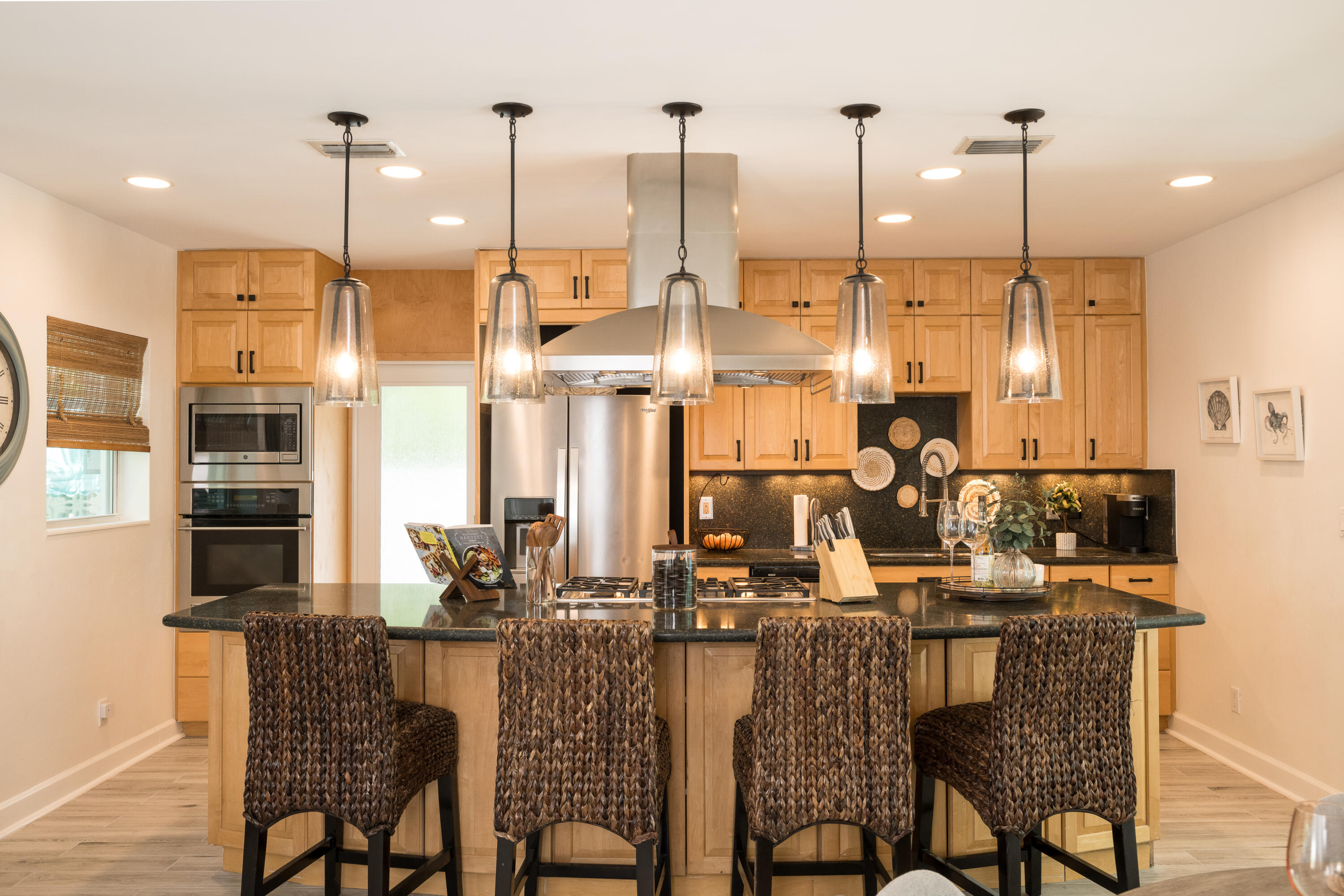 Key West, Florida 33040, United States, 3 Bedrooms Bedrooms, ,2 BathroomsBathrooms,Residential,Active,37215