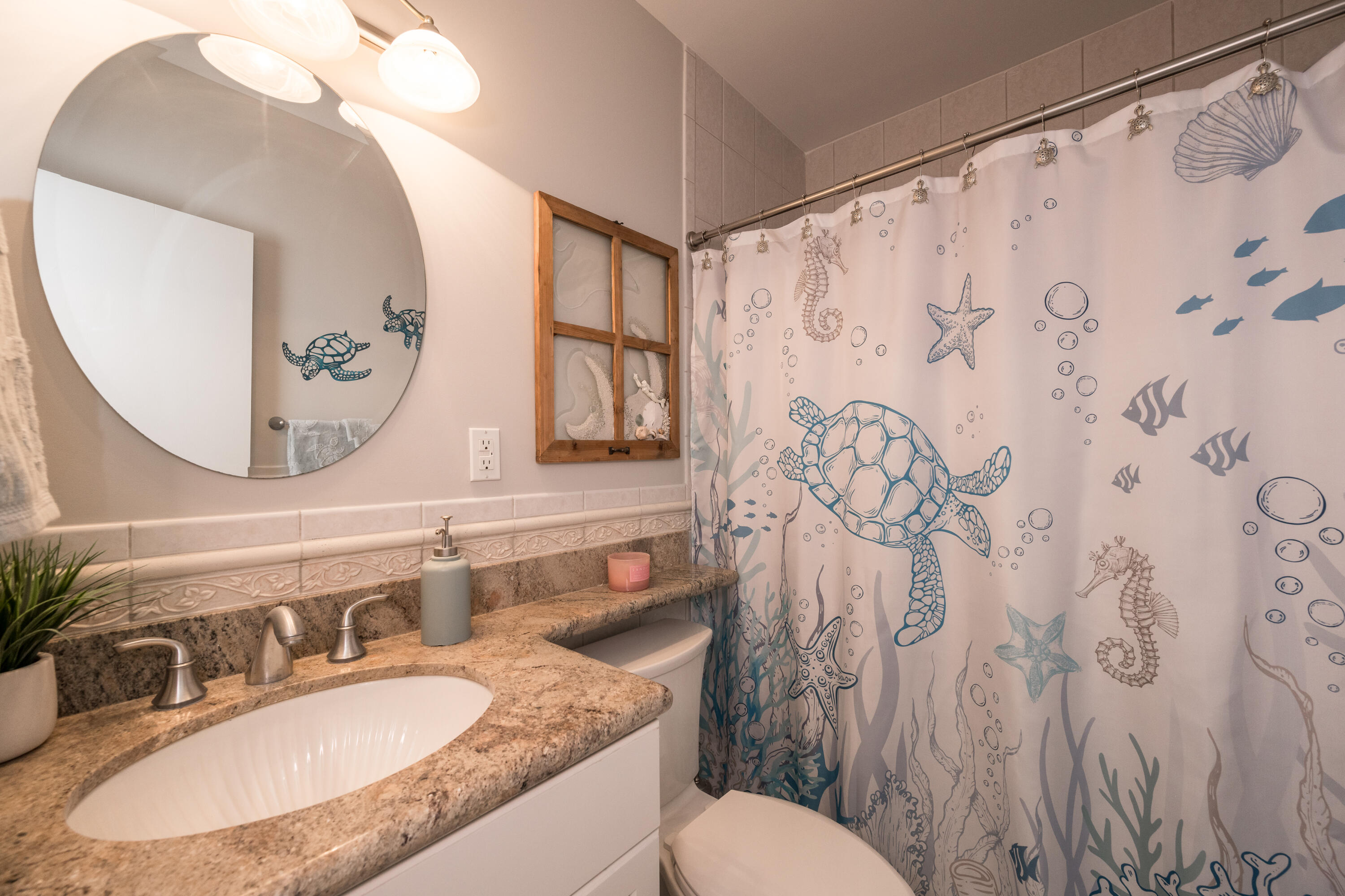 Key West, Florida 33040, United States, 3 Bedrooms Bedrooms, ,2 BathroomsBathrooms,Residential,Active,37215