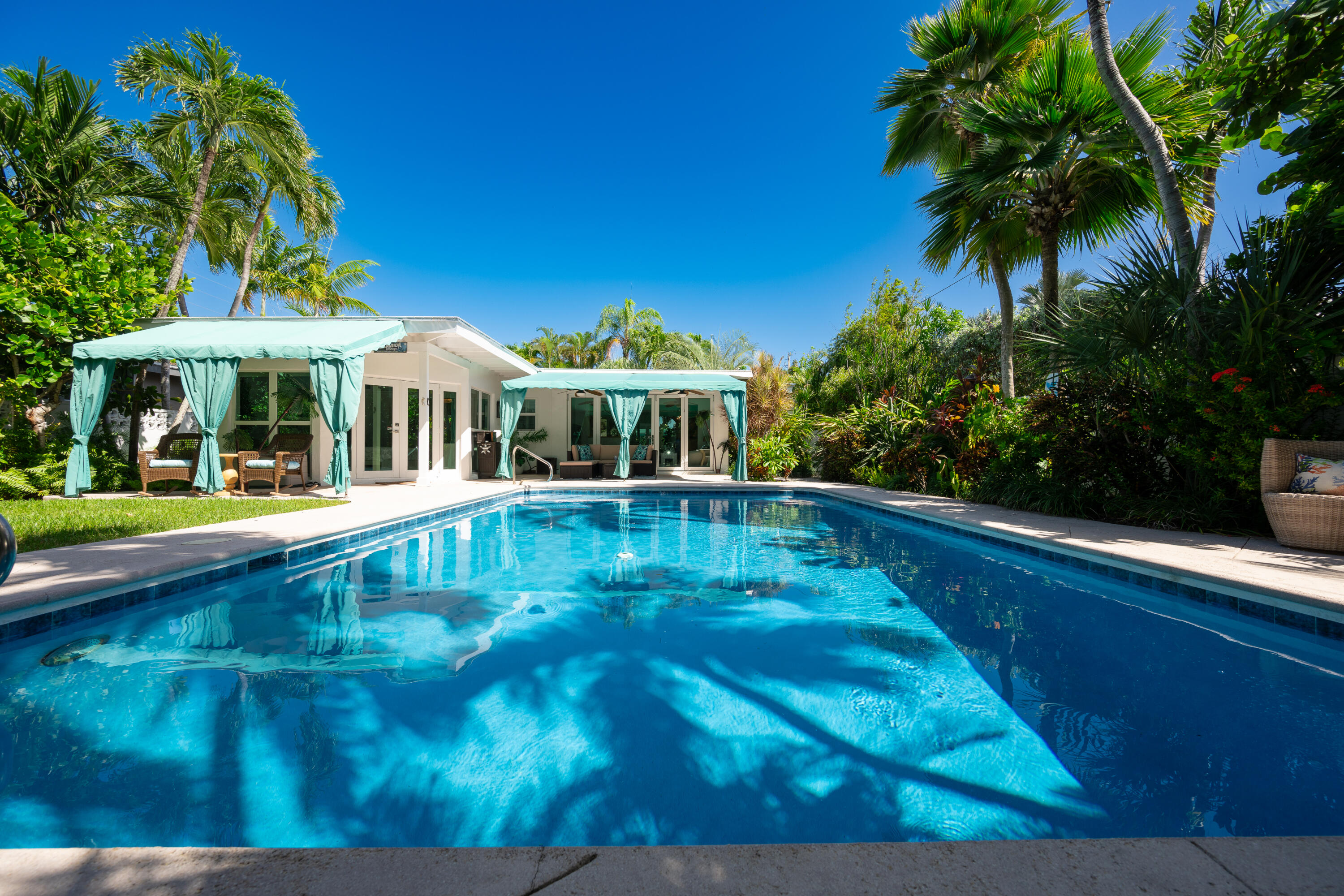 Key West, Florida 33040, United States, 3 Bedrooms Bedrooms, ,2 BathroomsBathrooms,Residential,Active,37215 Key West, Florida 33040, United States, 3 Bedrooms Bedrooms, ,2 BathroomsBathrooms,Residential,Active,37215