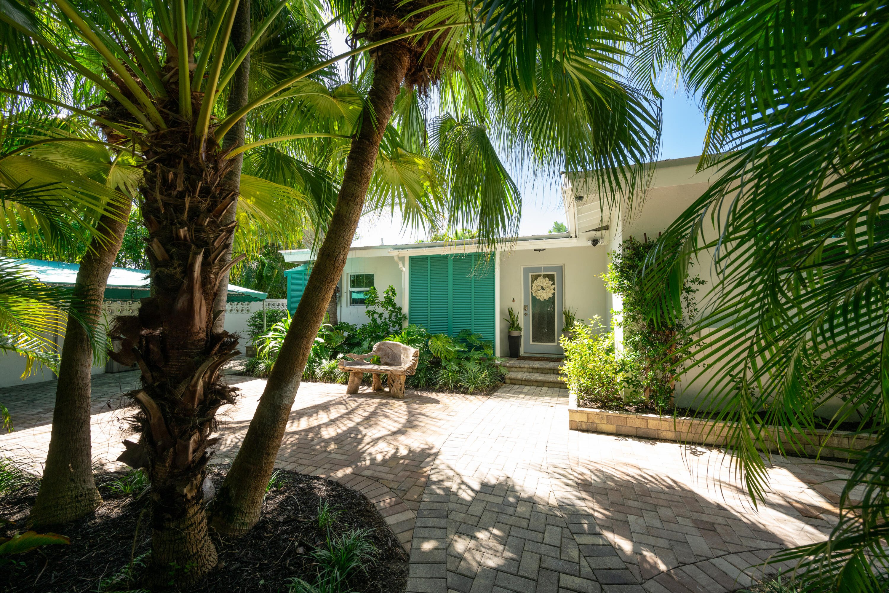 Key West, Florida 33040, United States, 3 Bedrooms Bedrooms, ,2 BathroomsBathrooms,Residential,Active,37215