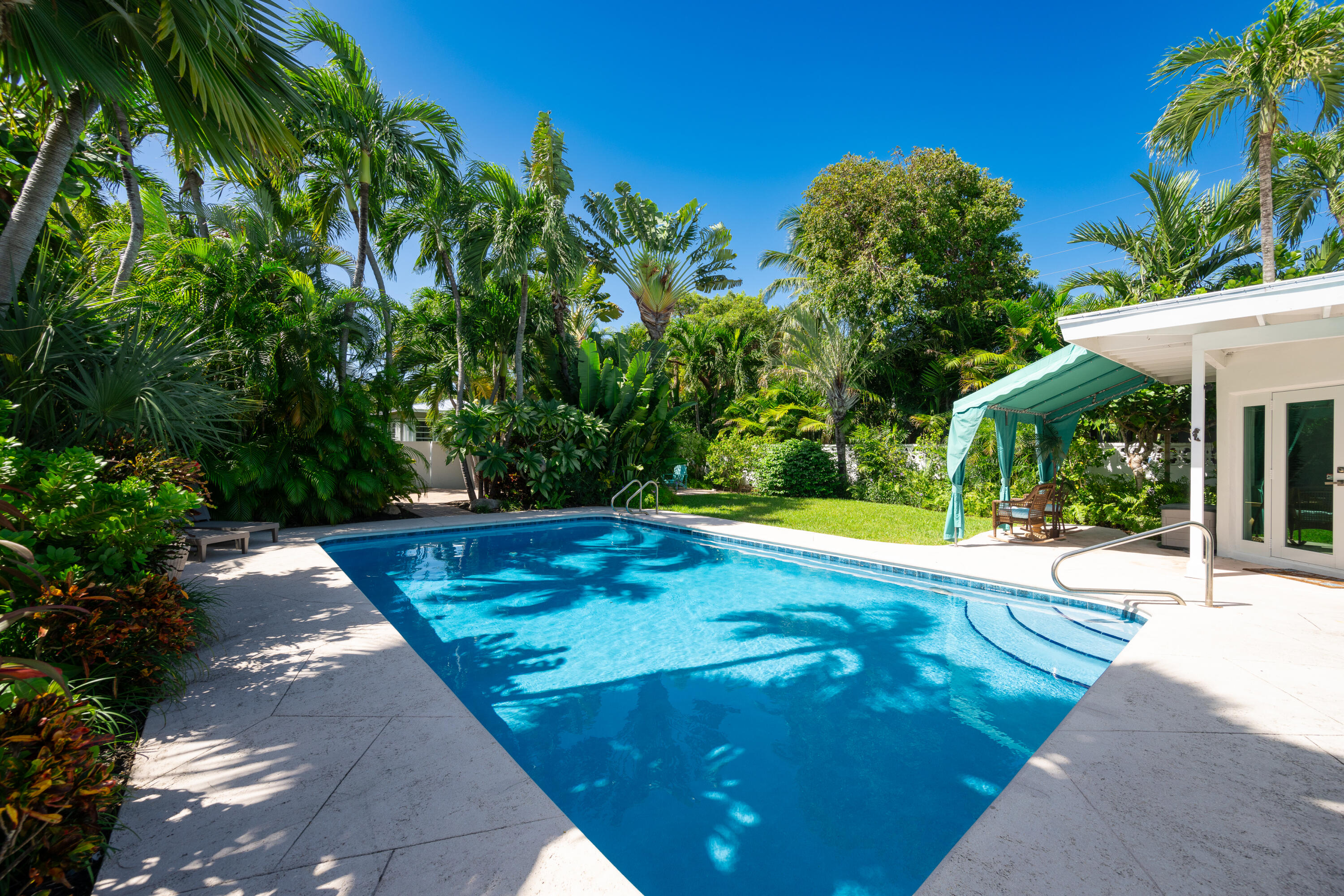 Key West, Florida 33040, United States, 3 Bedrooms Bedrooms, ,2 BathroomsBathrooms,Residential,Active,37215